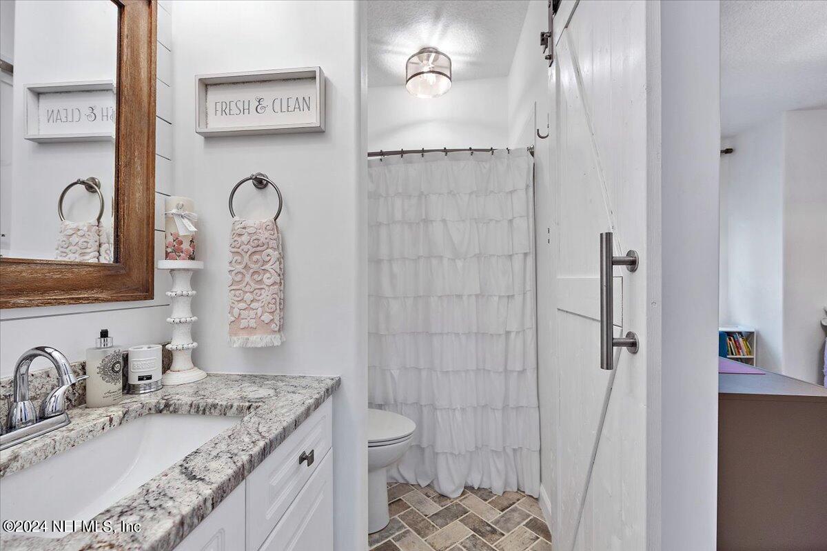 1217 EDGEWATER Drive