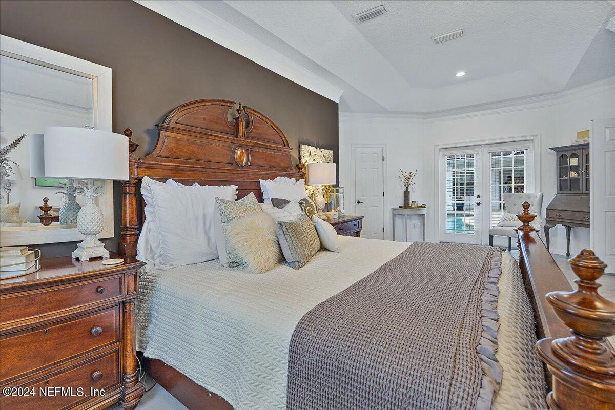 1217 EDGEWATER Drive