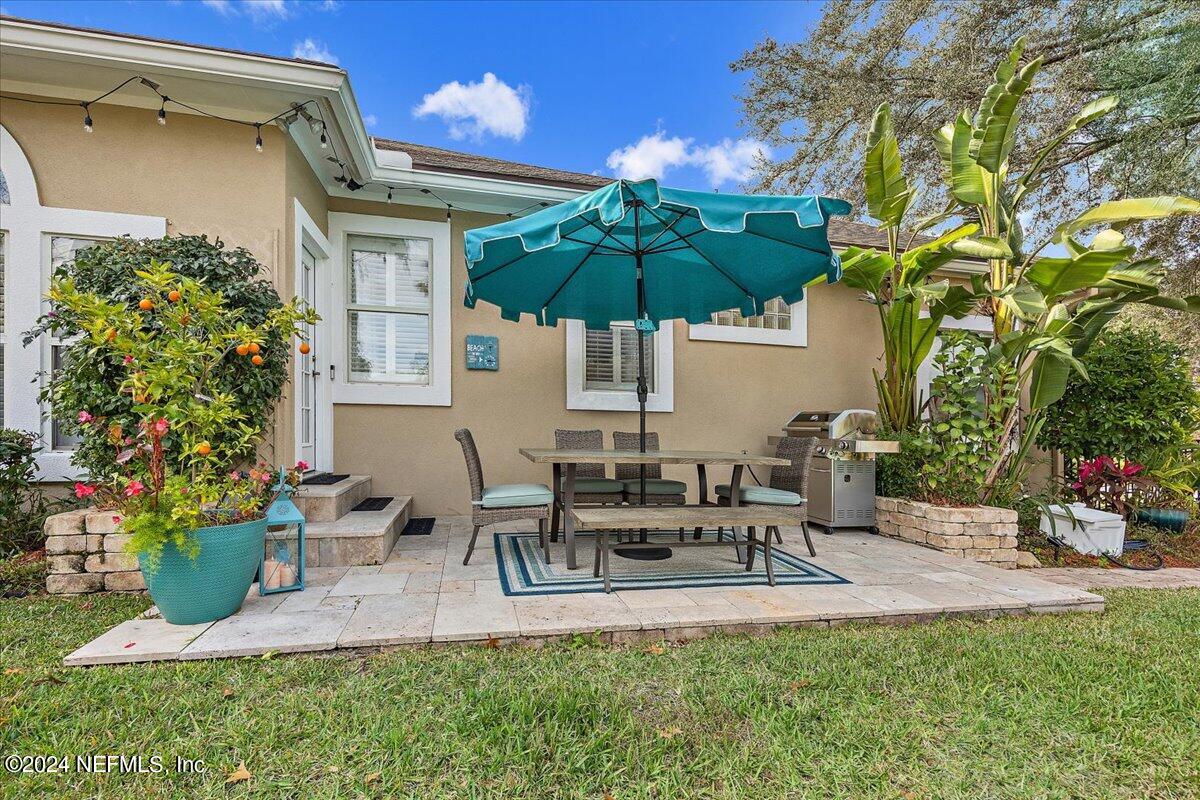 1217 EDGEWATER Drive