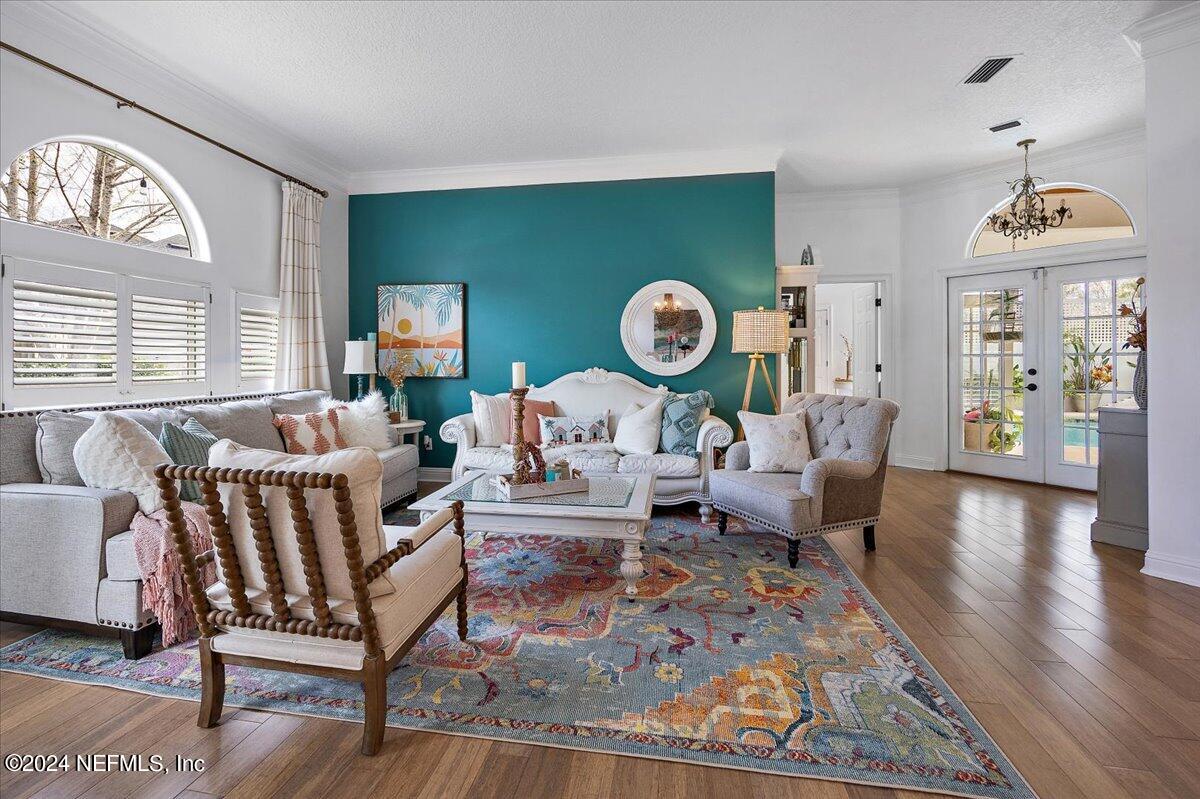 1217 EDGEWATER Drive