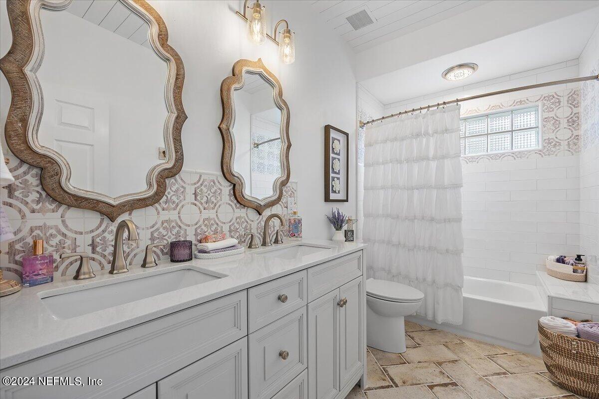 1217 EDGEWATER Drive