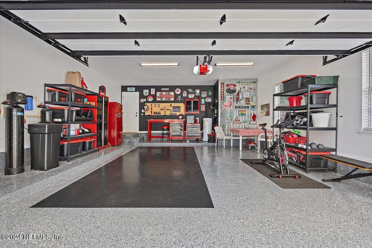 1217 EDGEWATER Drive