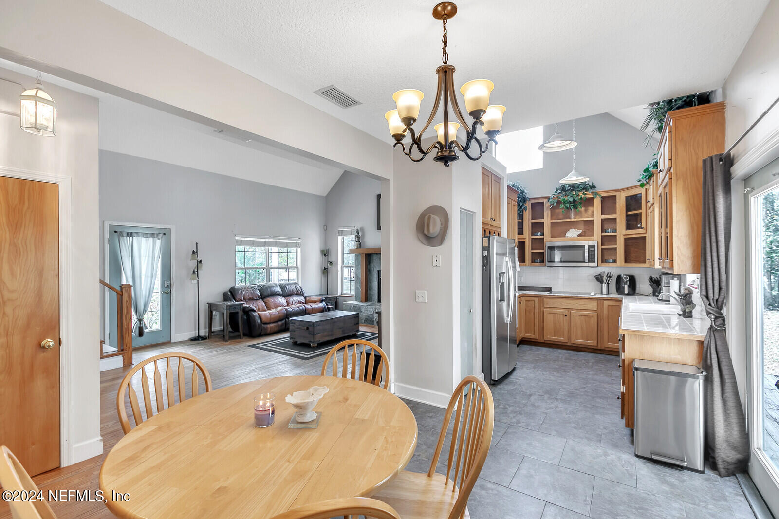 5860 COUNTY ROAD 208