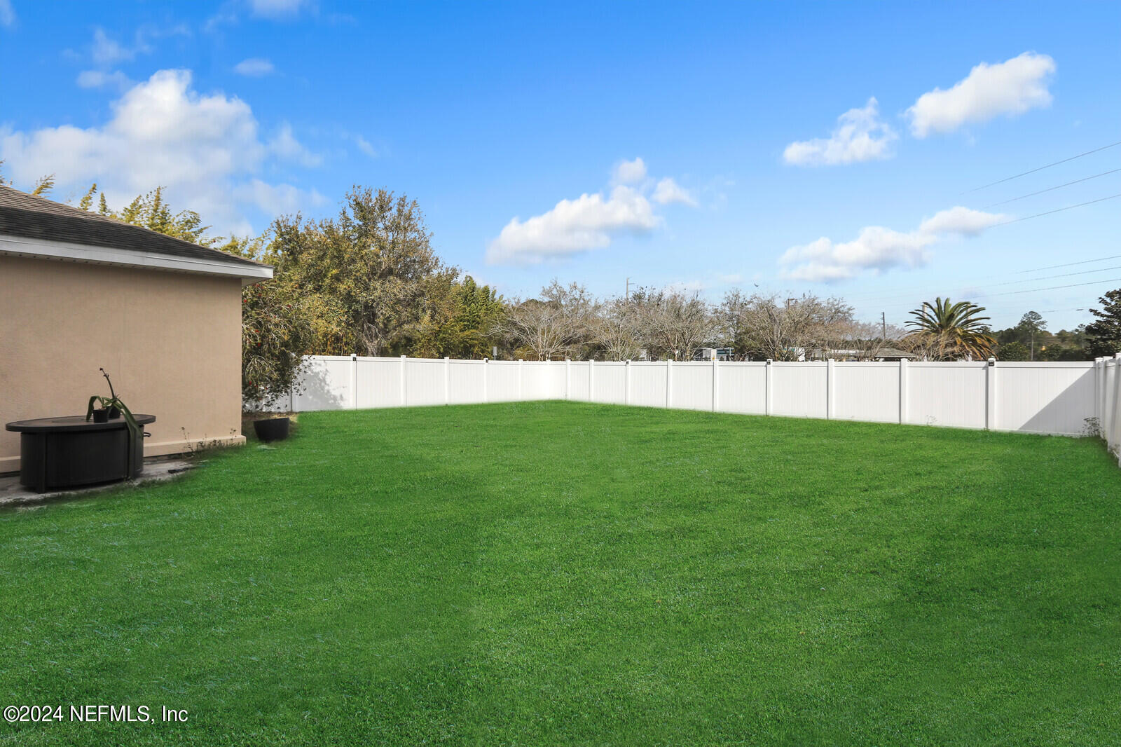 15 S TWIN MAPLE Road