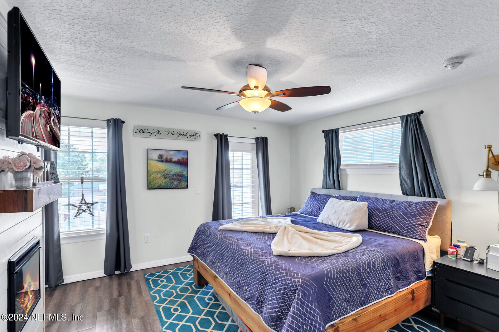 15 S TWIN MAPLE Road