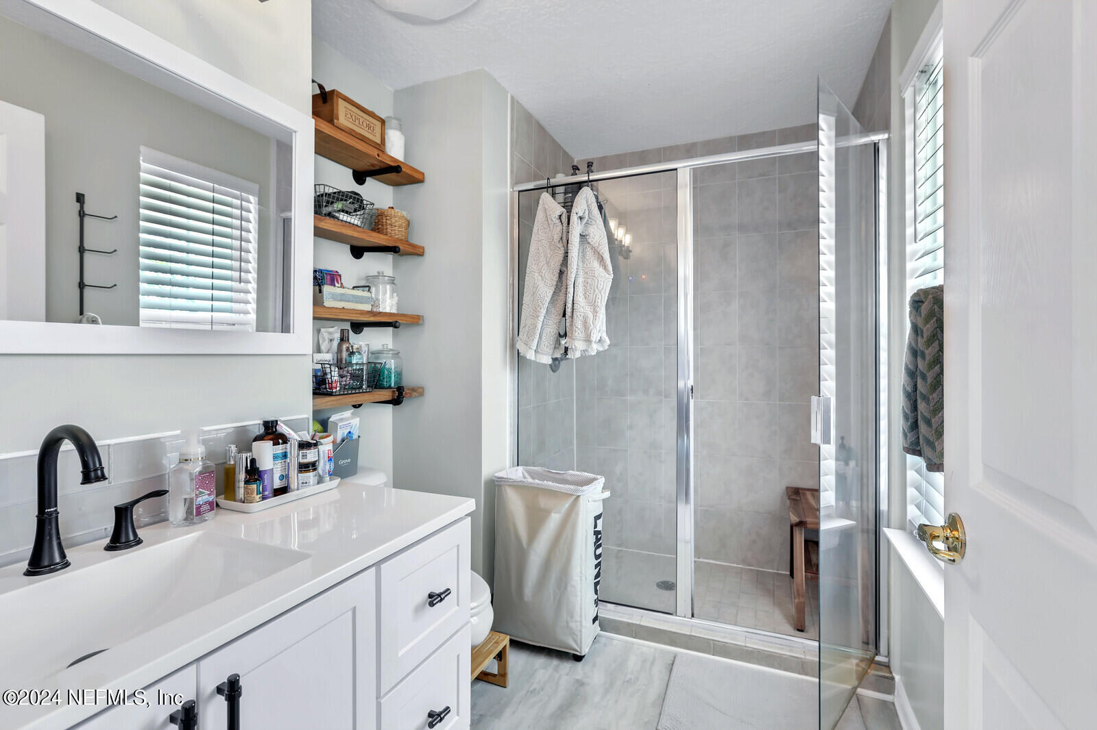 15 S TWIN MAPLE Road