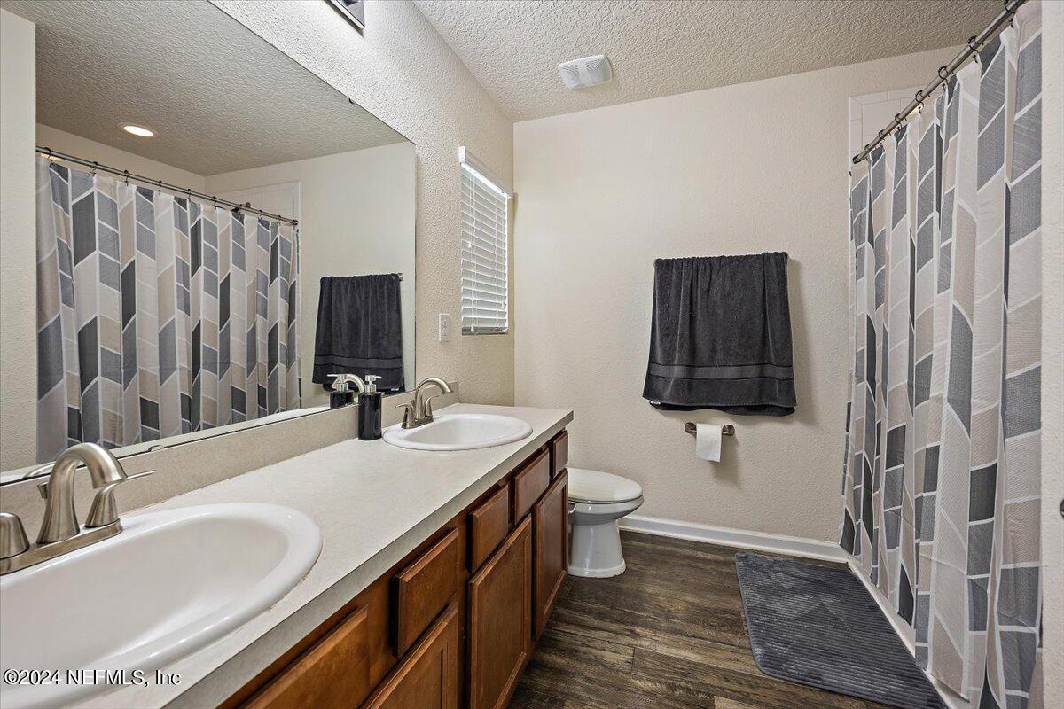 2101 PEBBLE POINT Drive