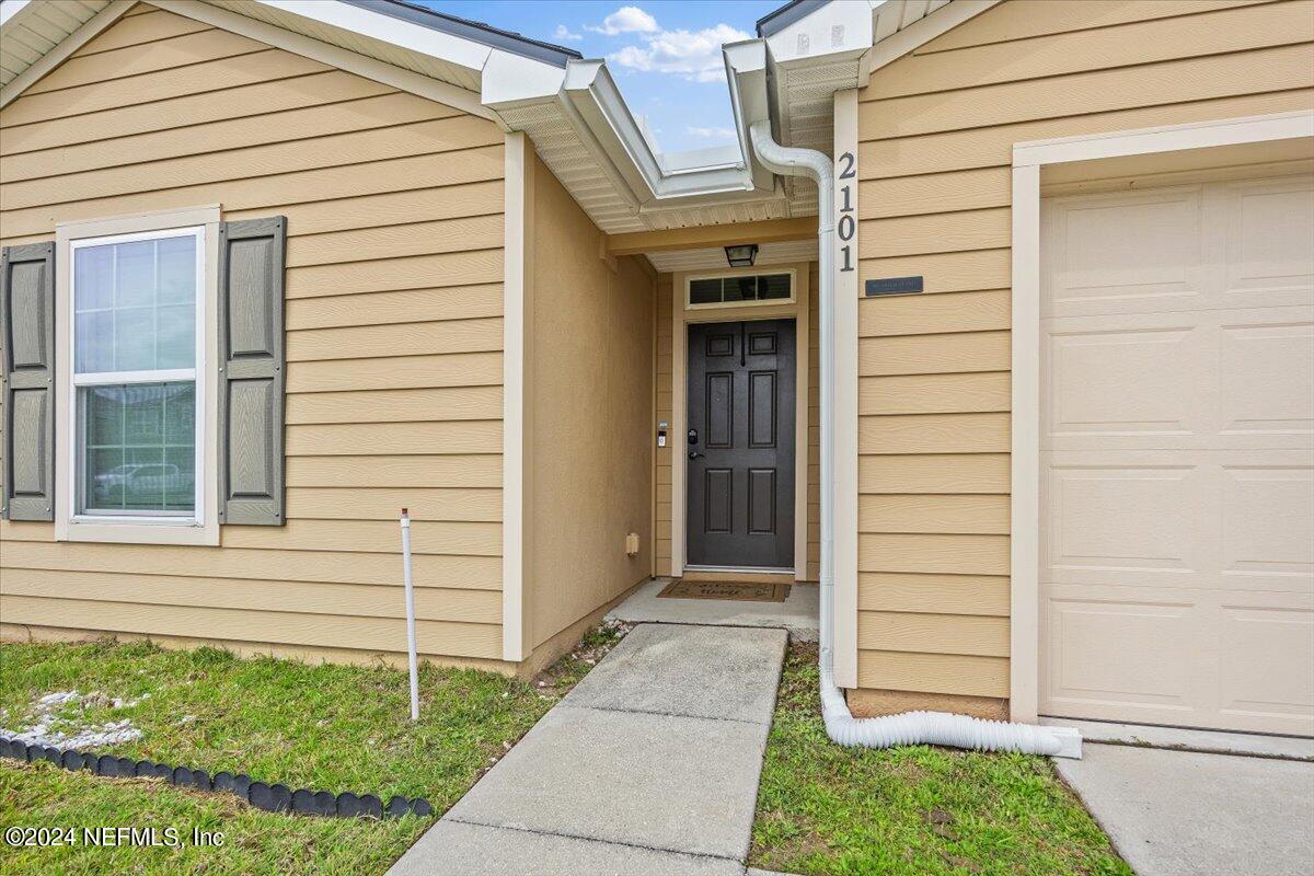 2101 PEBBLE POINT Drive