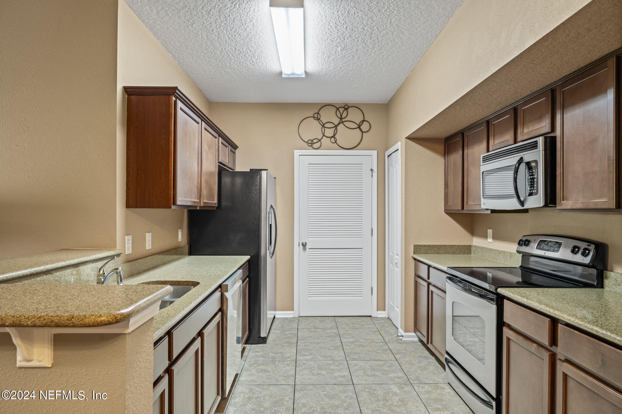 4911 KEY LIME Drive, 204