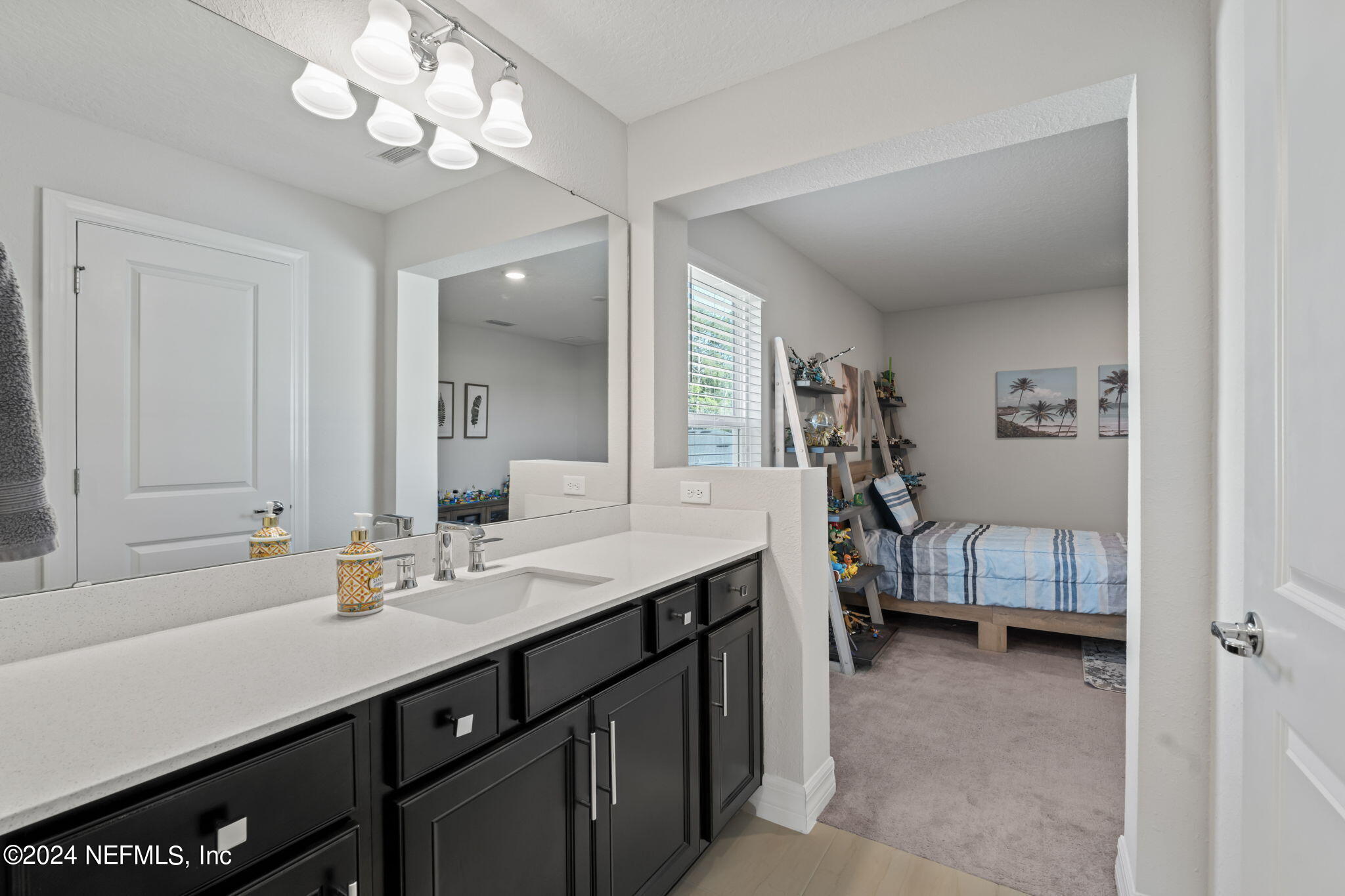 220 SUNDOWN COVEY Trail