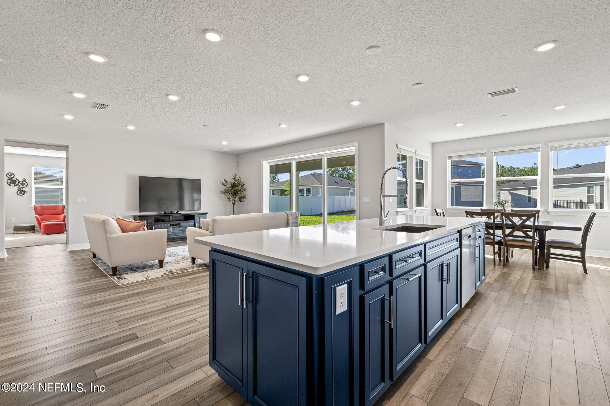 220 SUNDOWN COVEY Trail