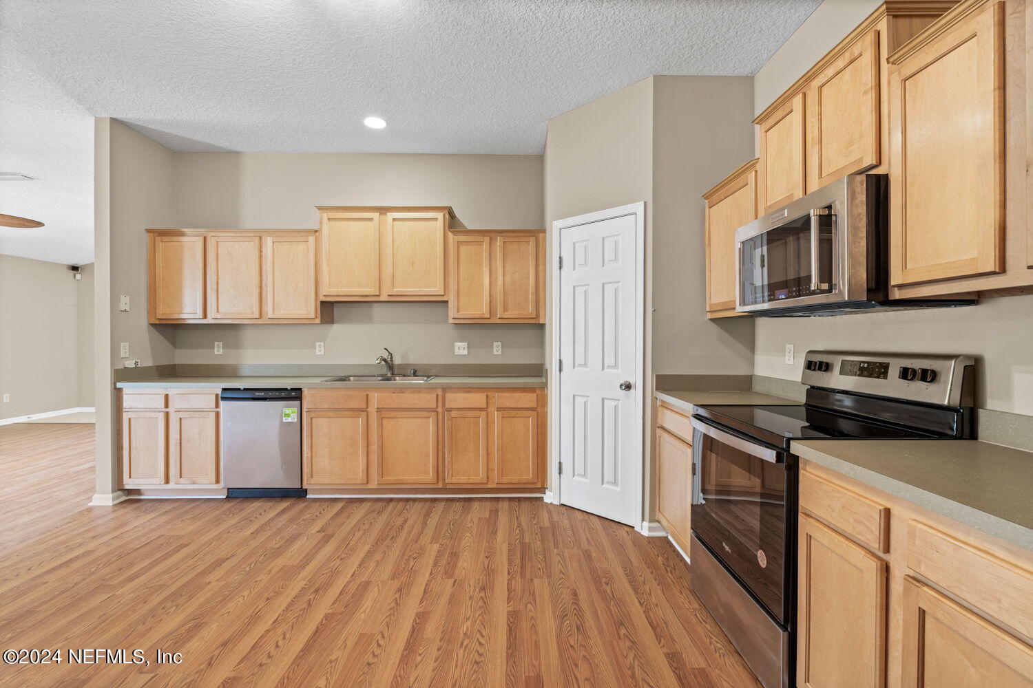 8601 JULIA MARIE Circle