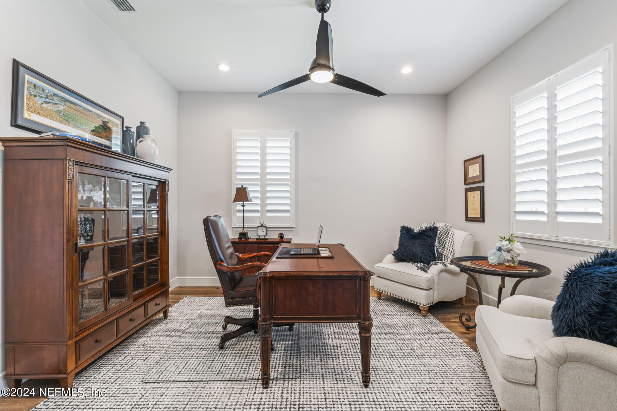 401 LACOSTA VILLA Court