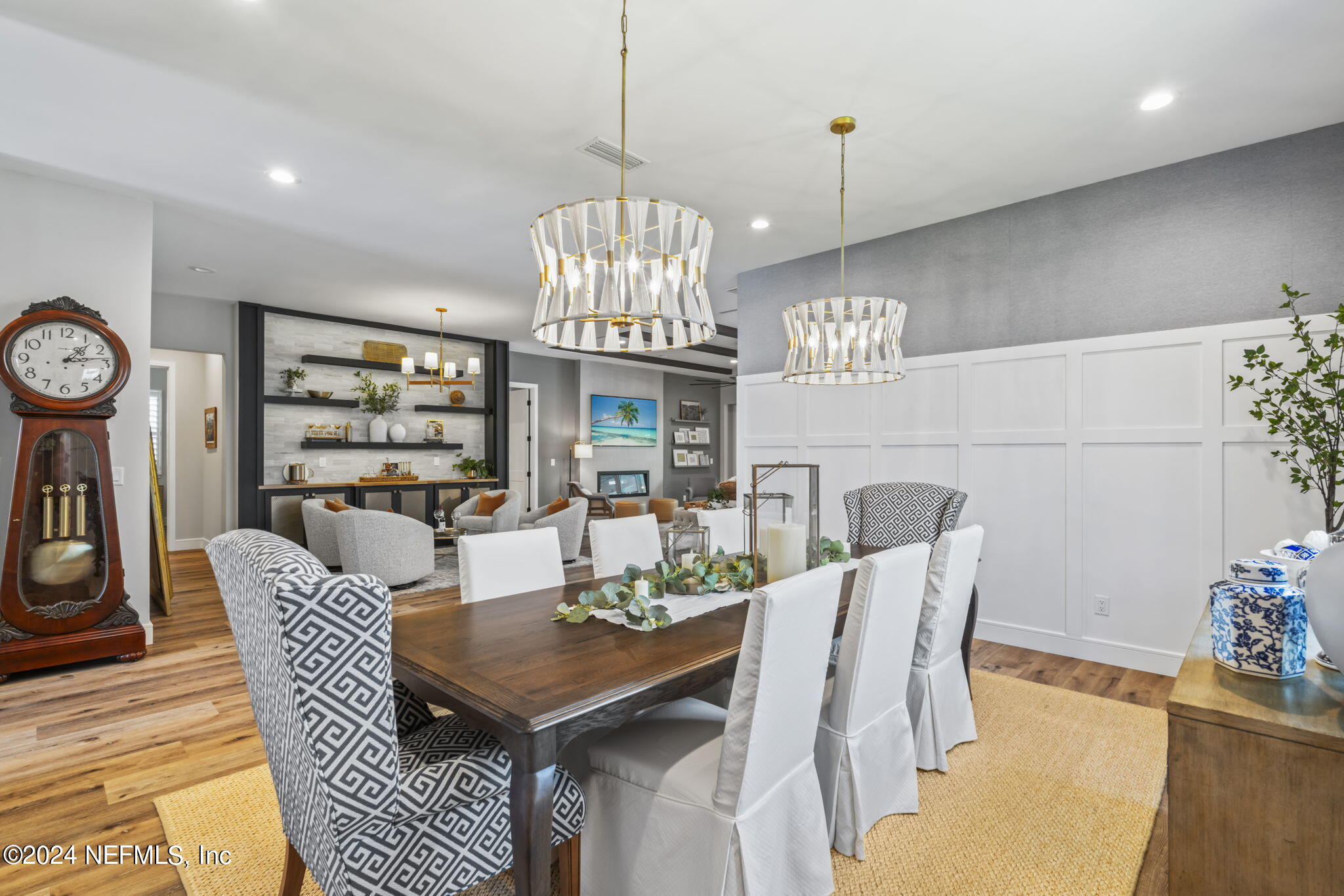 401 LACOSTA VILLA Court