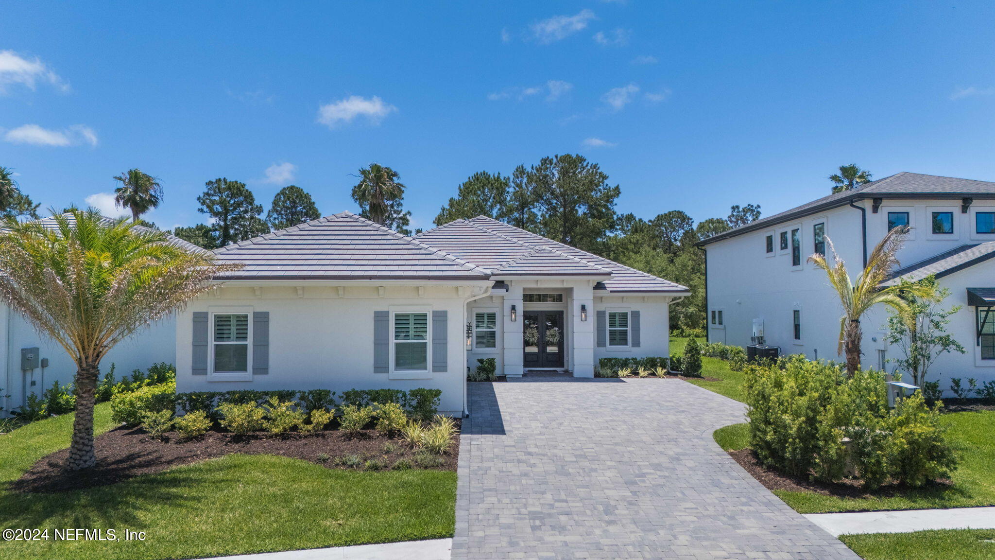 401 LACOSTA VILLA Court