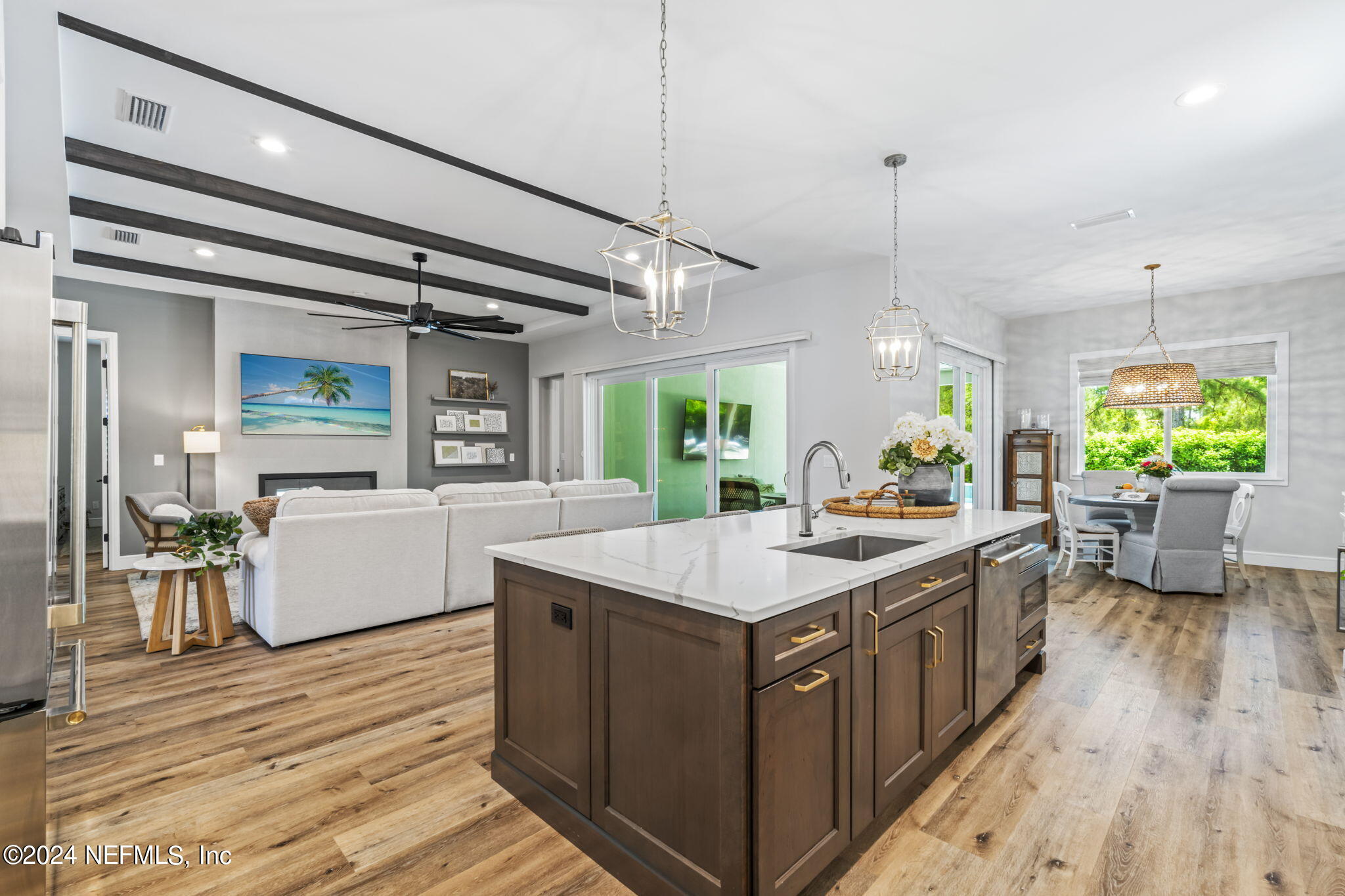 401 LACOSTA VILLA Court