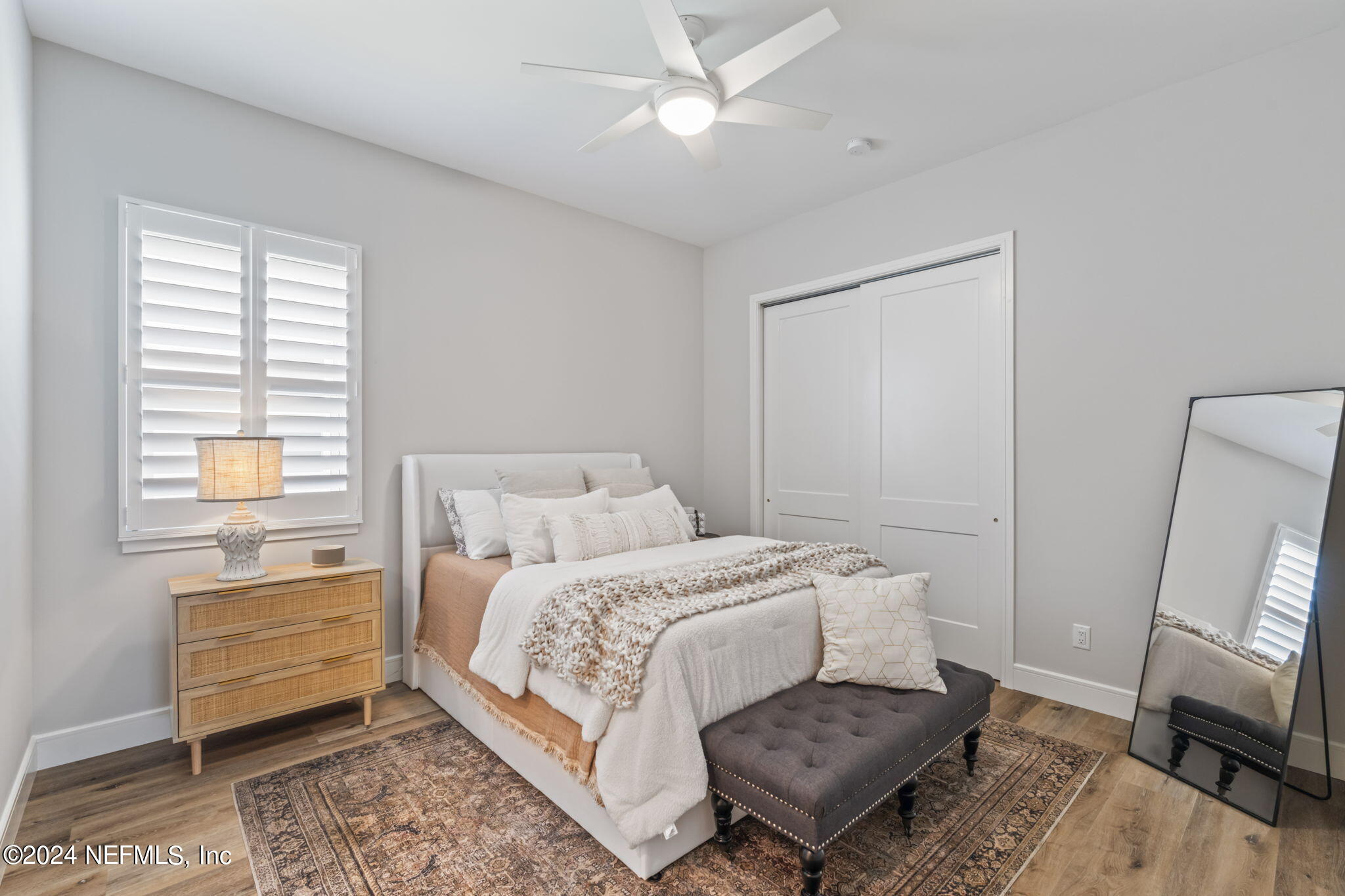 401 LACOSTA VILLA Court