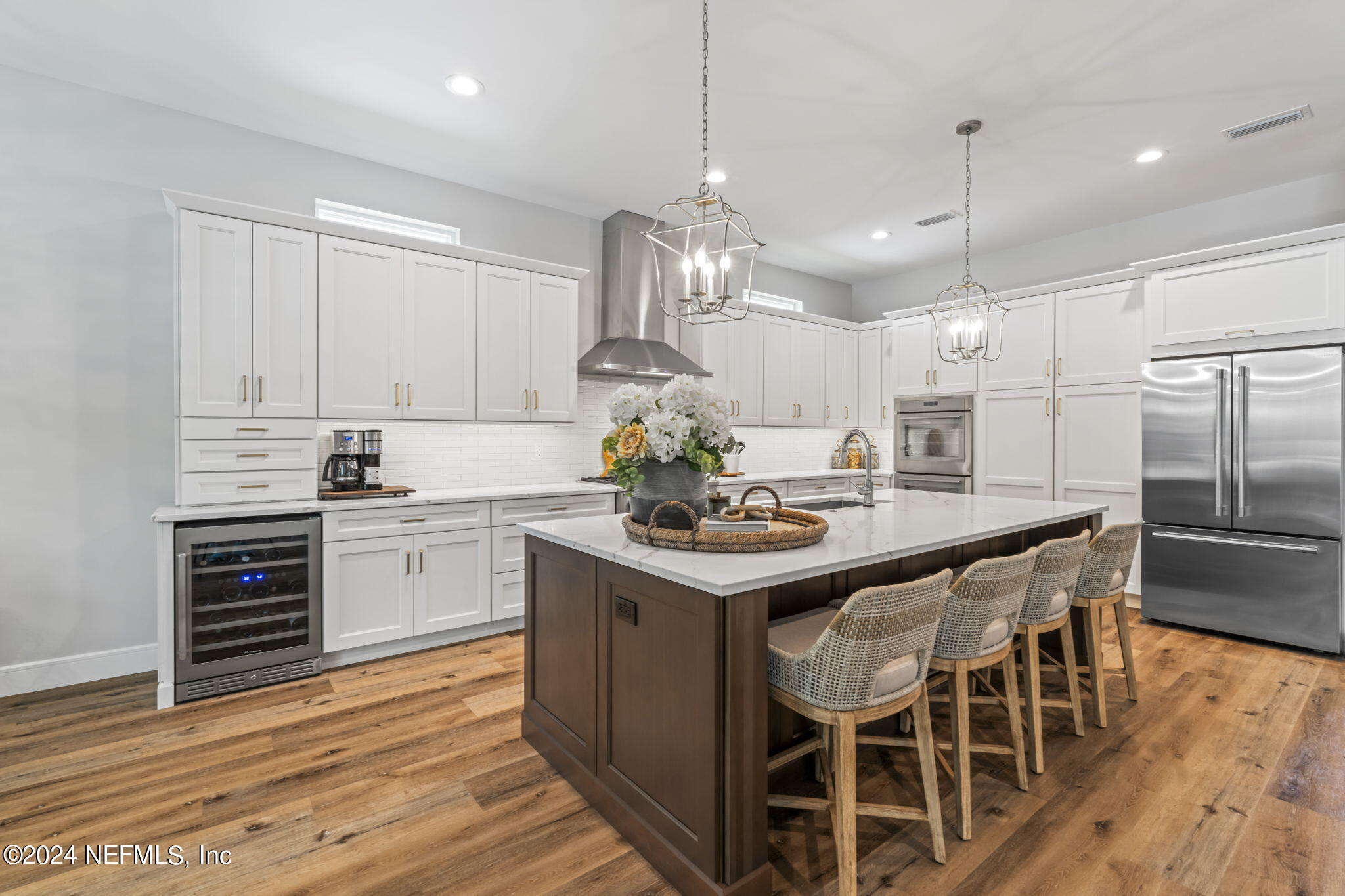 401 LACOSTA VILLA Court