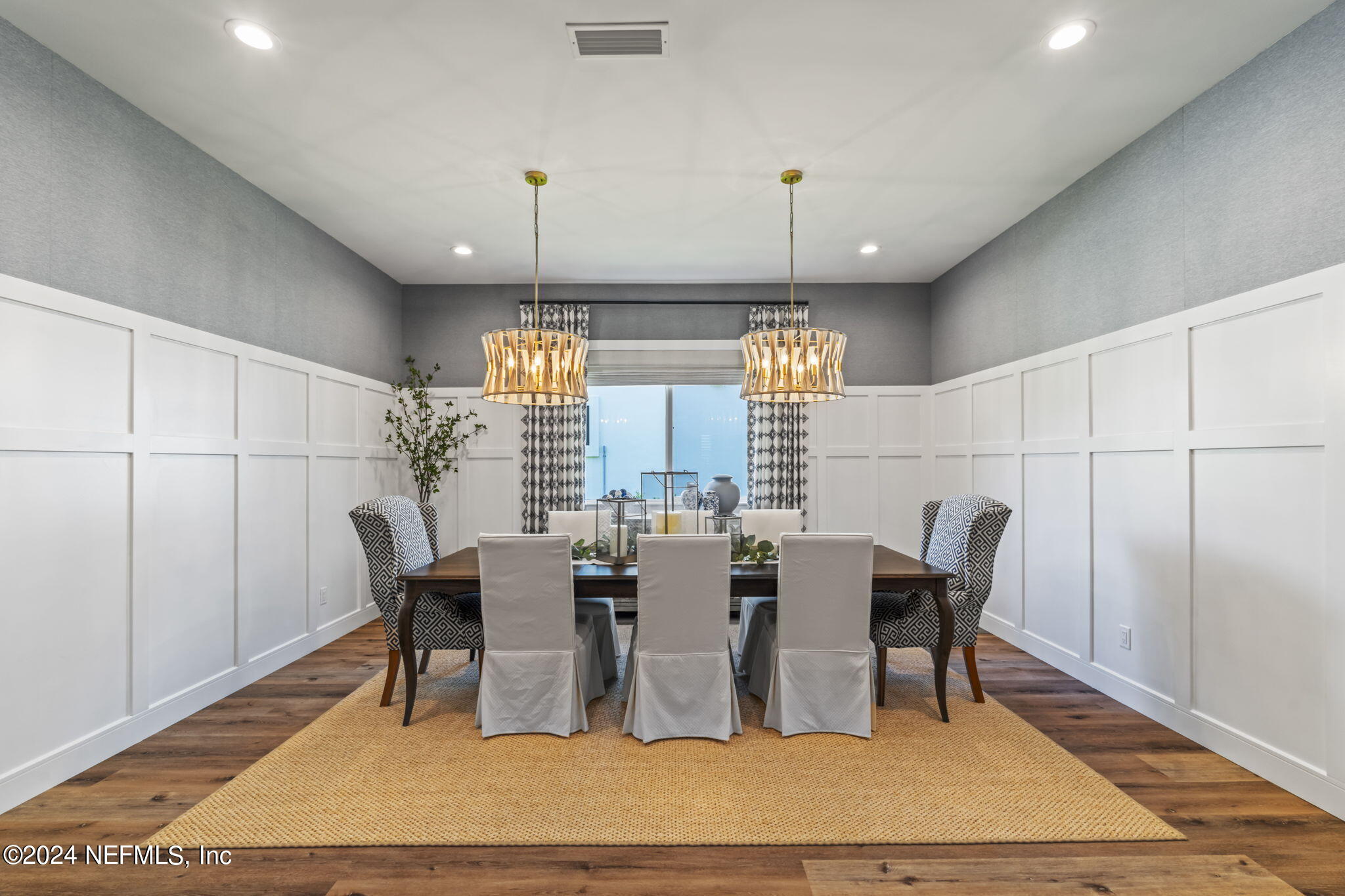 401 LACOSTA VILLA Court