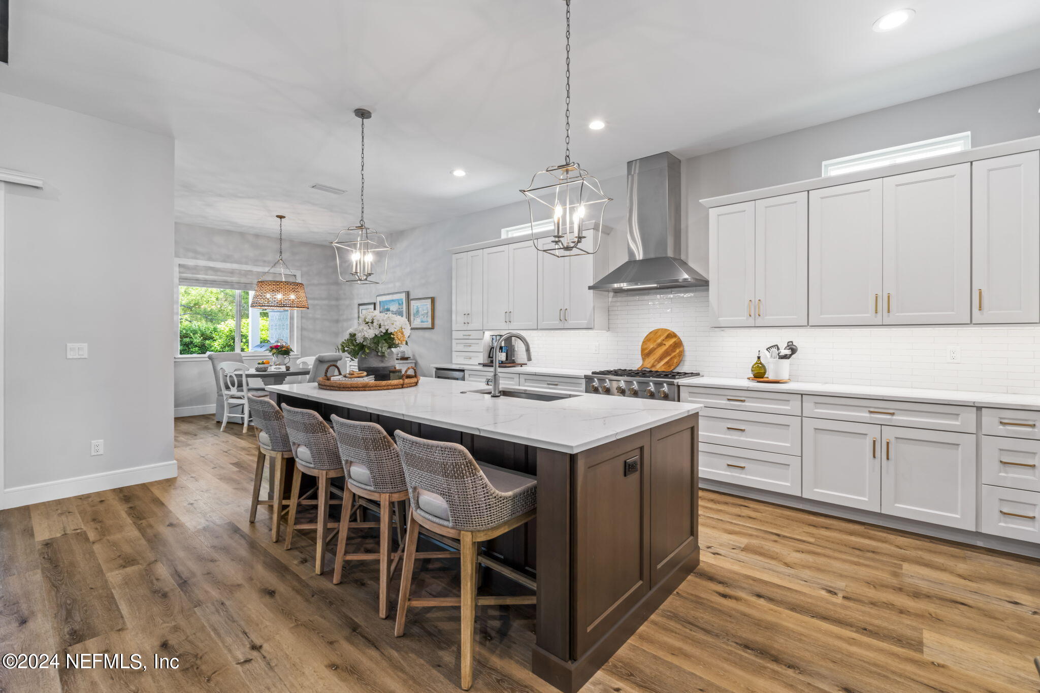 401 LACOSTA VILLA Court