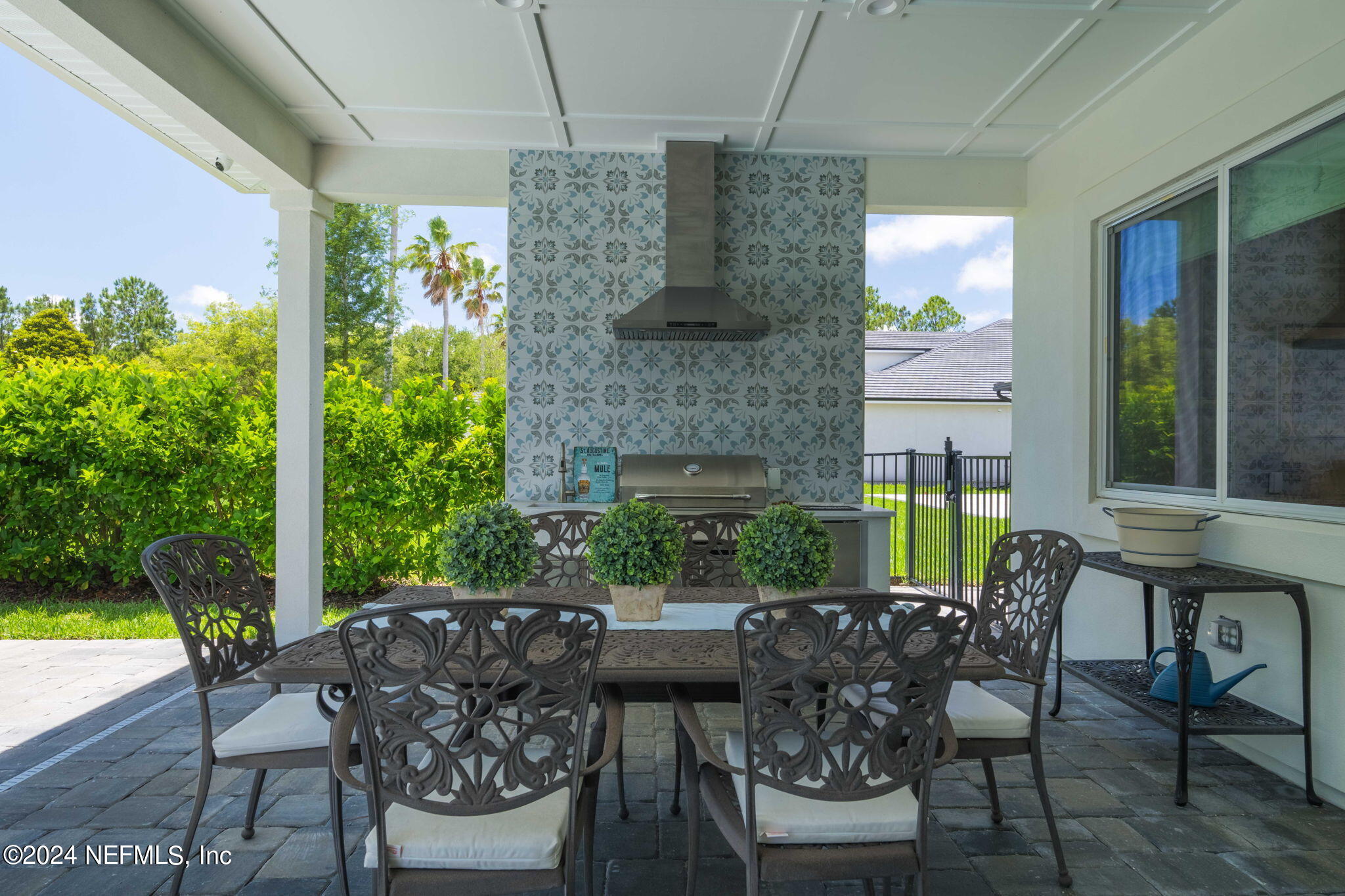 401 LACOSTA VILLA Court