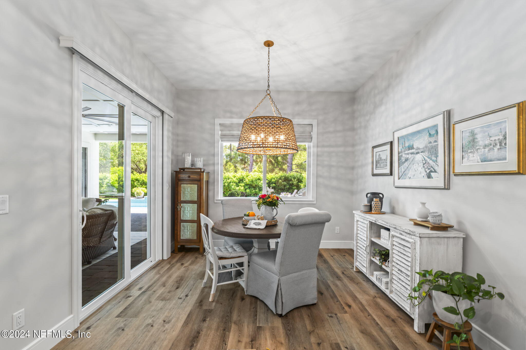 401 LACOSTA VILLA Court