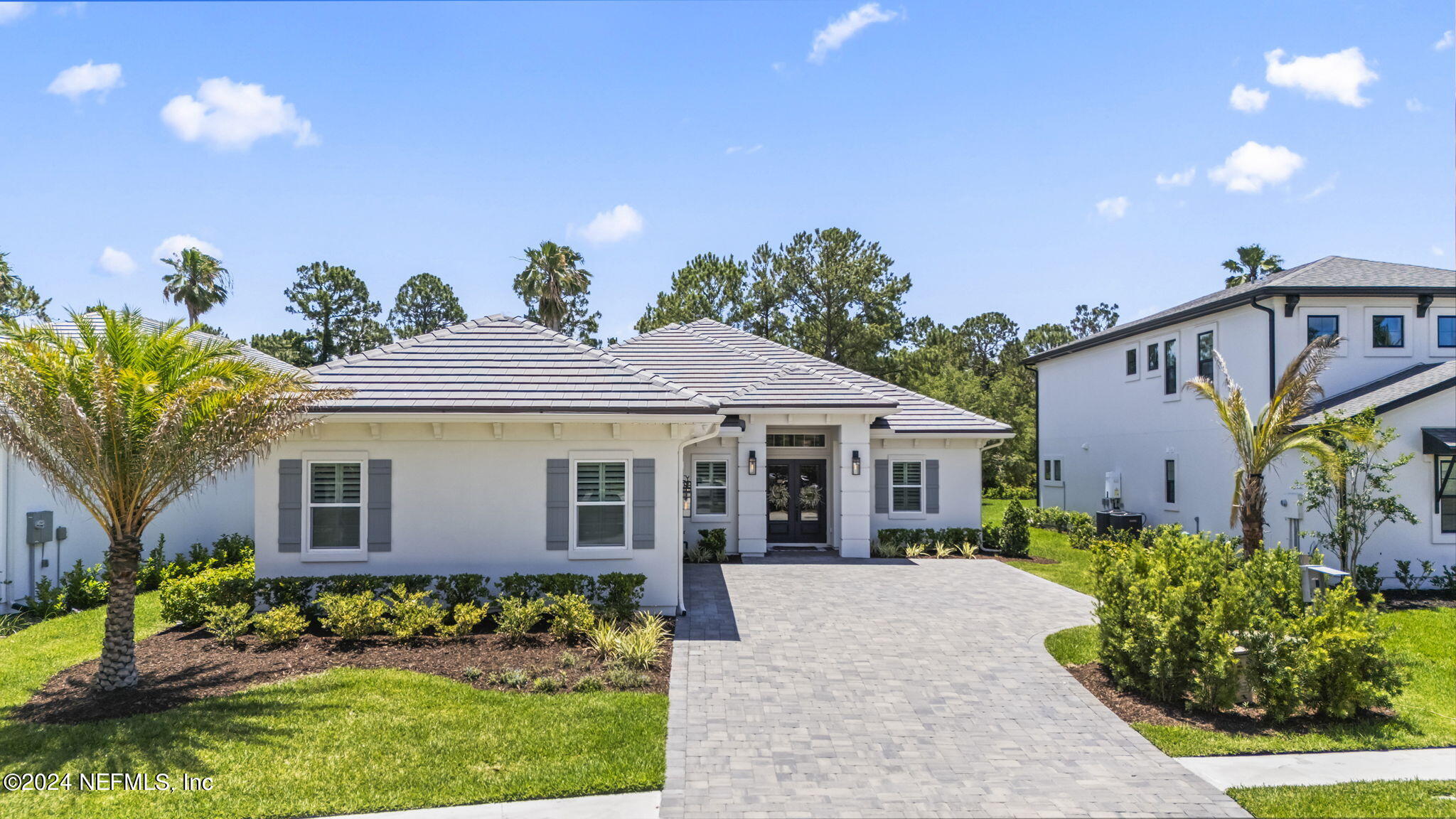 401 LACOSTA VILLA Court