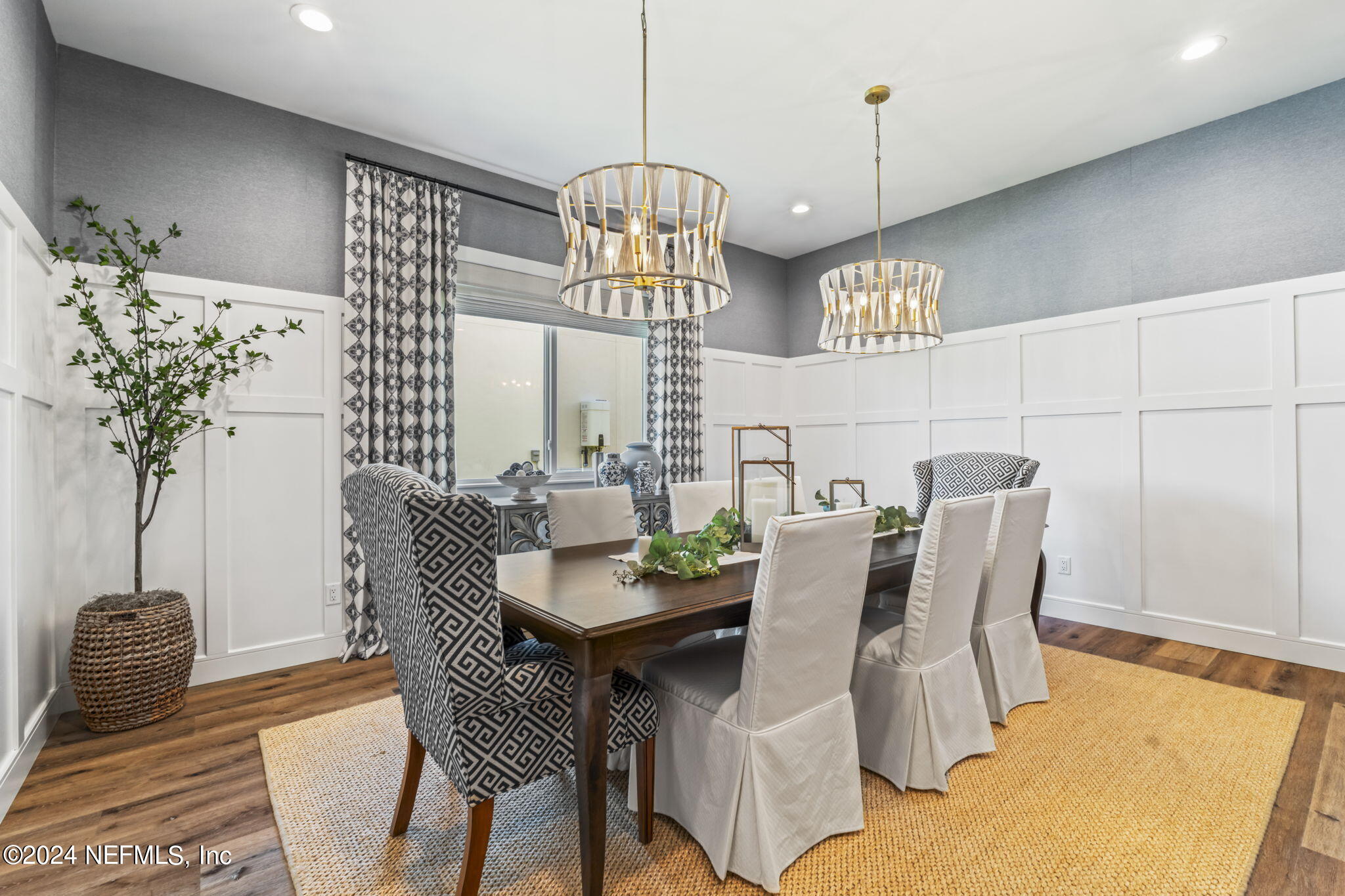 401 LACOSTA VILLA Court