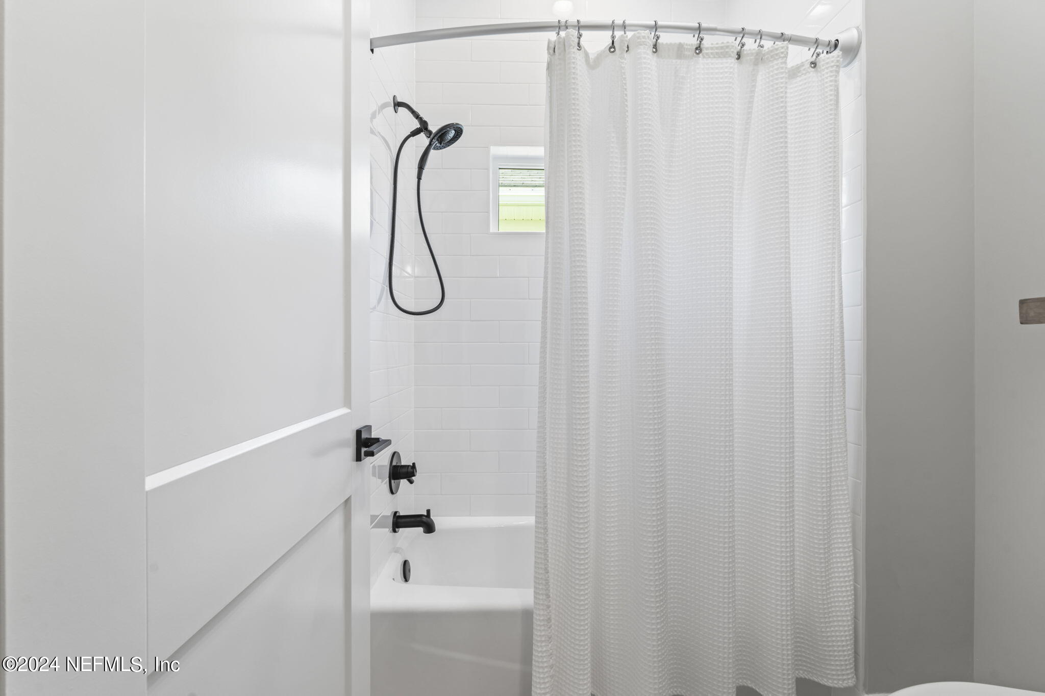 401 LACOSTA VILLA Court