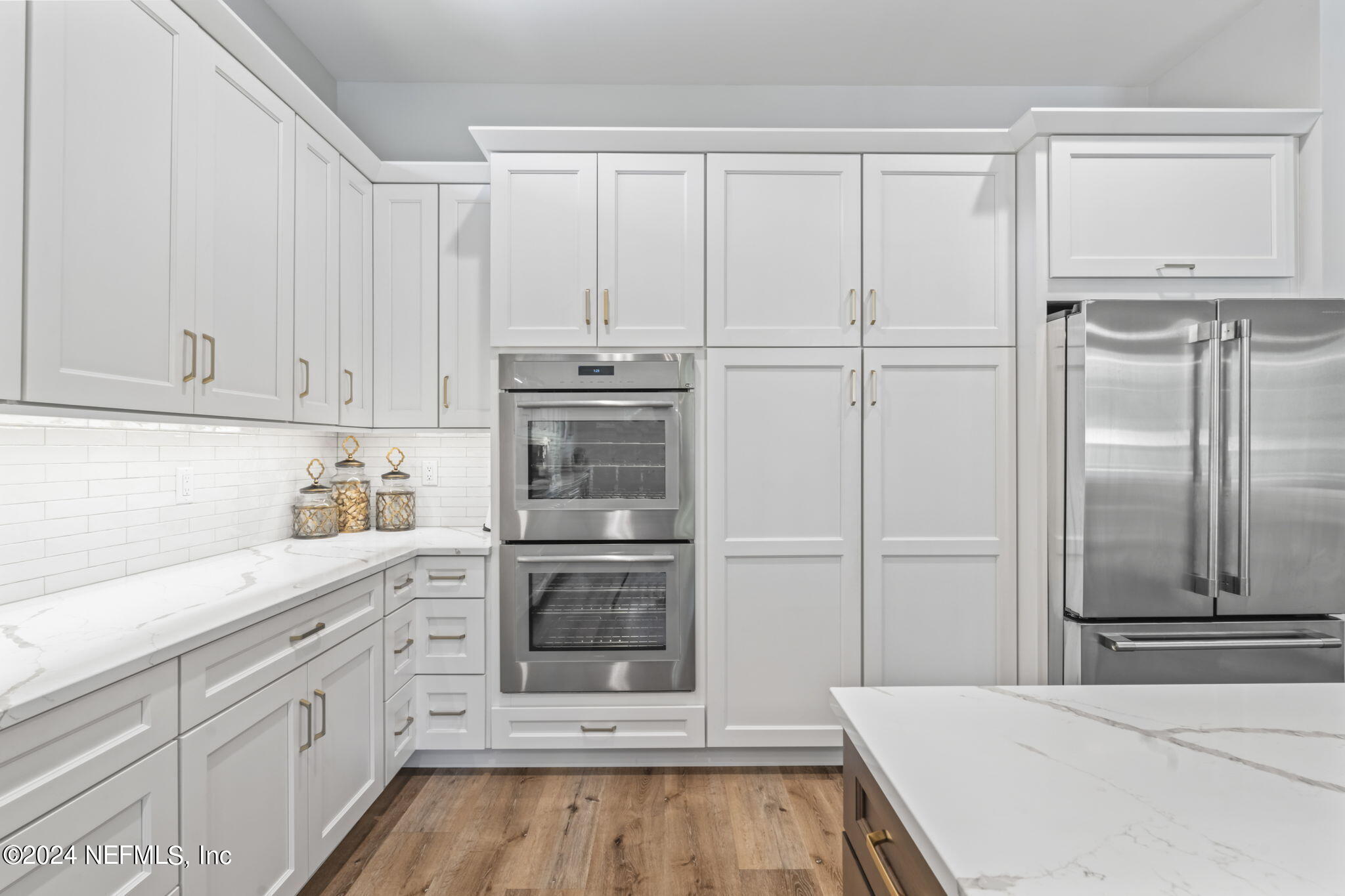 401 LACOSTA VILLA Court