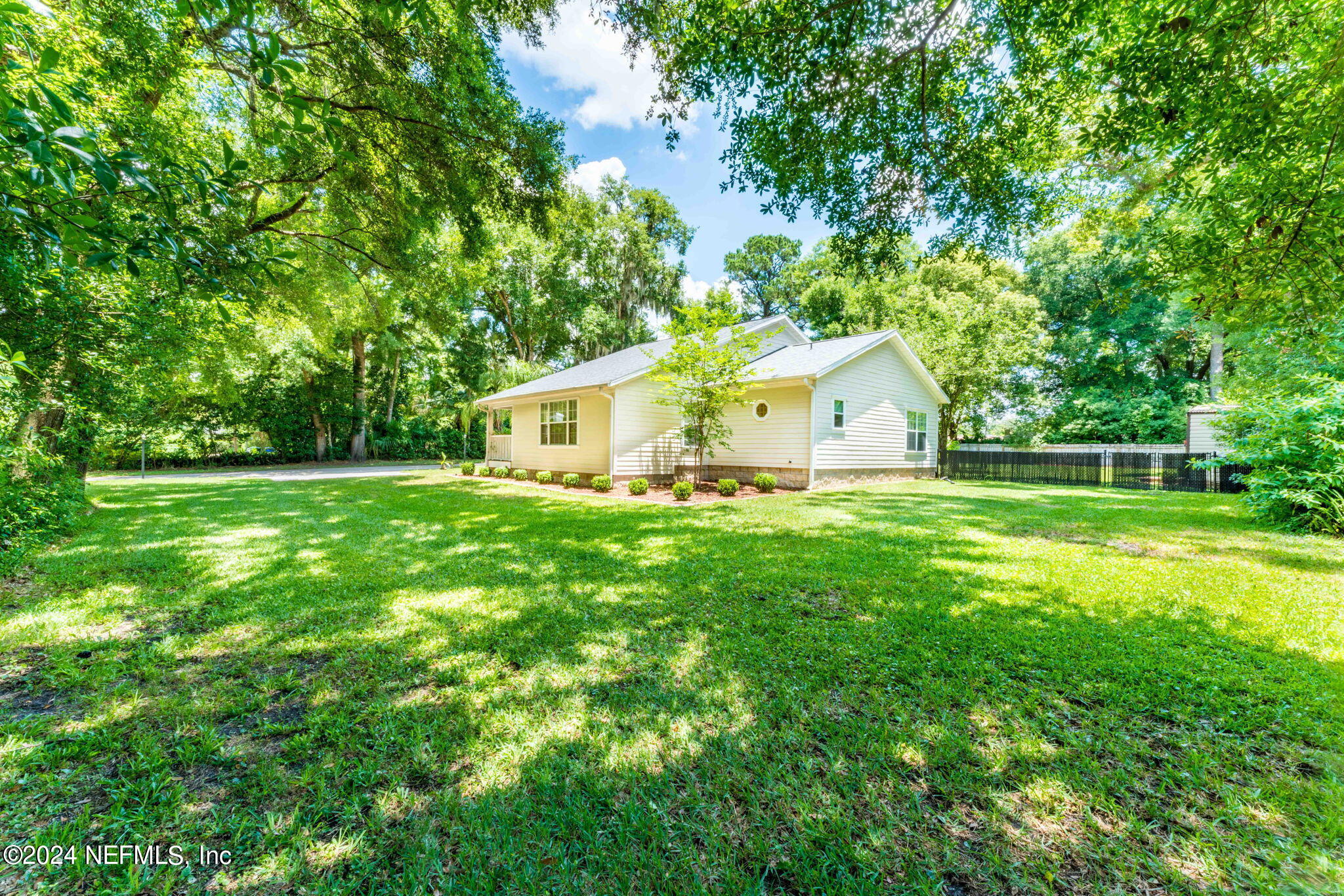 1743 PLAINFIELD Avenue