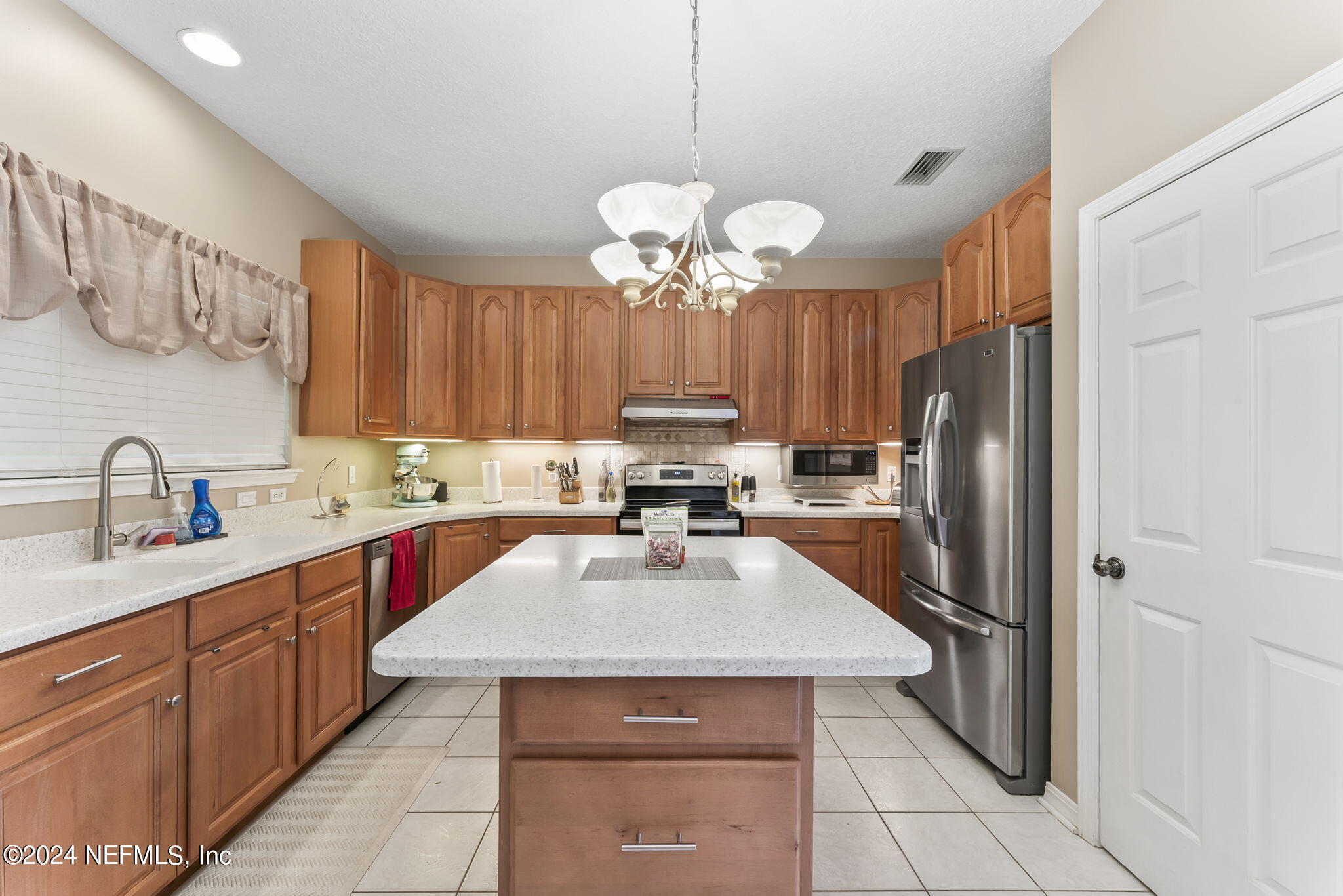 1743 PLAINFIELD Avenue