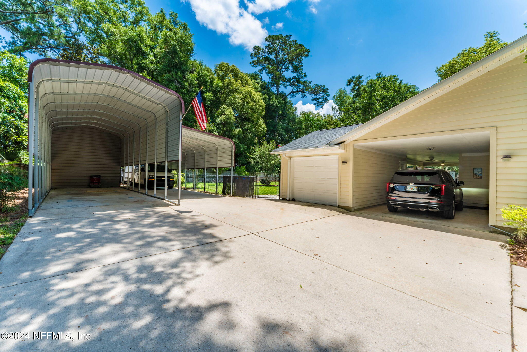 1743 PLAINFIELD Avenue