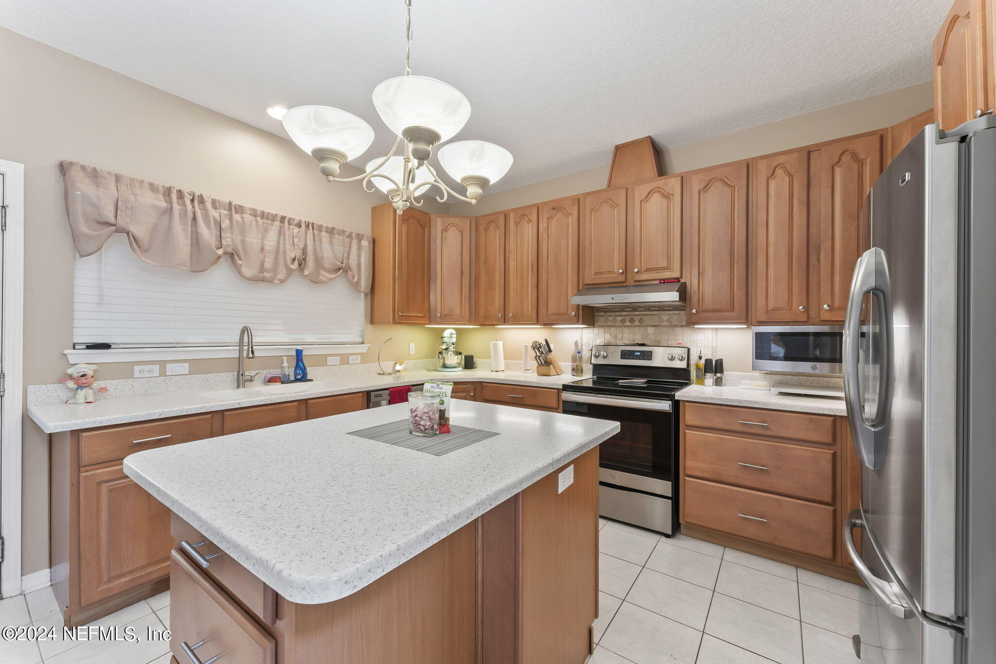 1743 PLAINFIELD Avenue