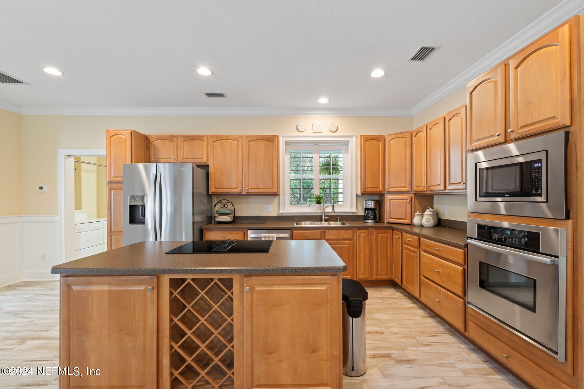 6737 HIDDEN CREEK Boulevard