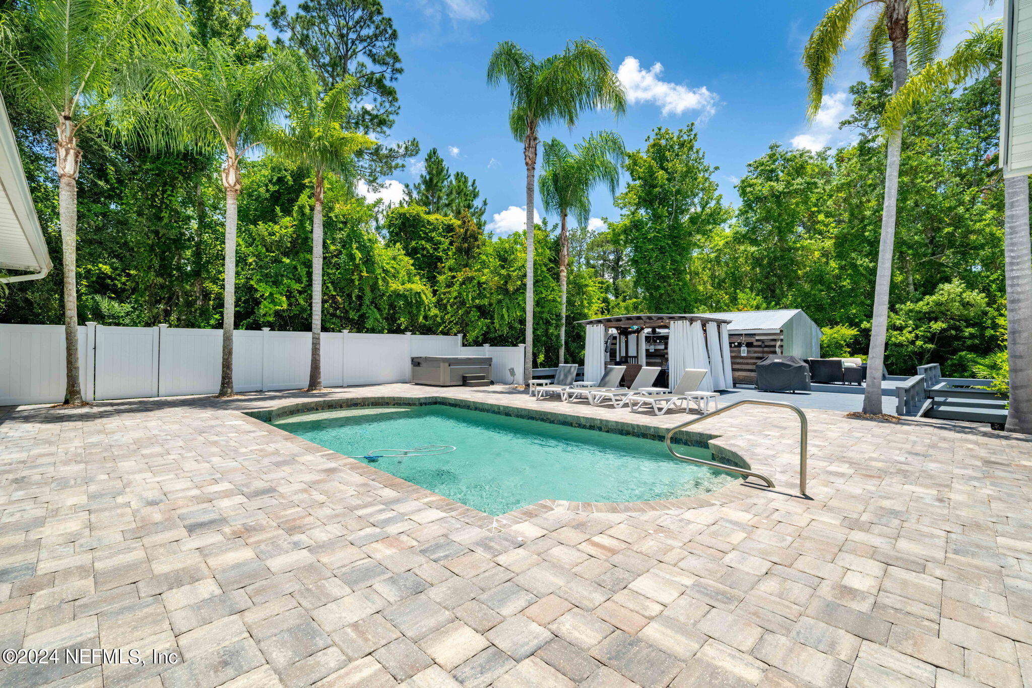 6737 HIDDEN CREEK Boulevard