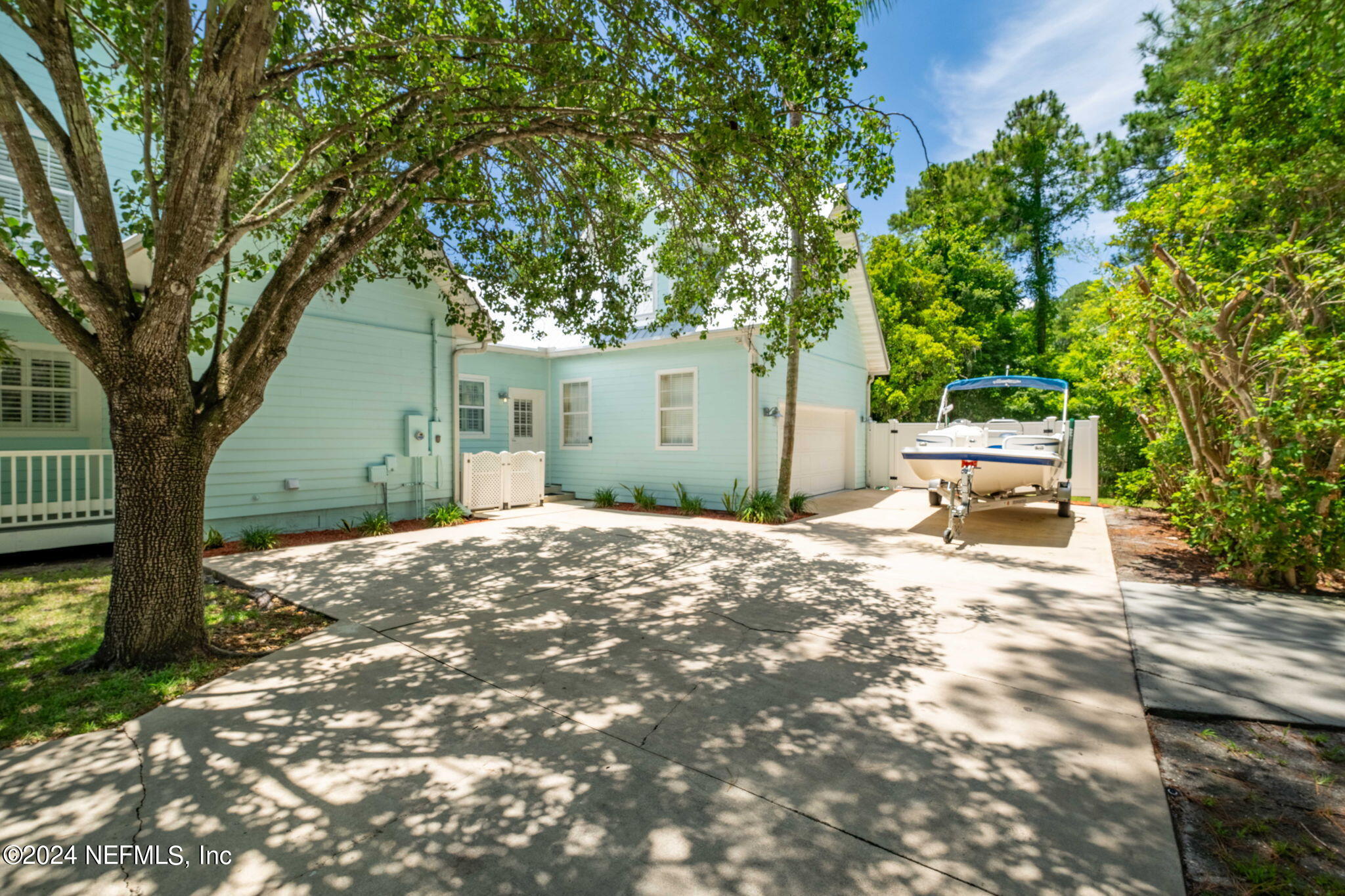 6737 HIDDEN CREEK Boulevard