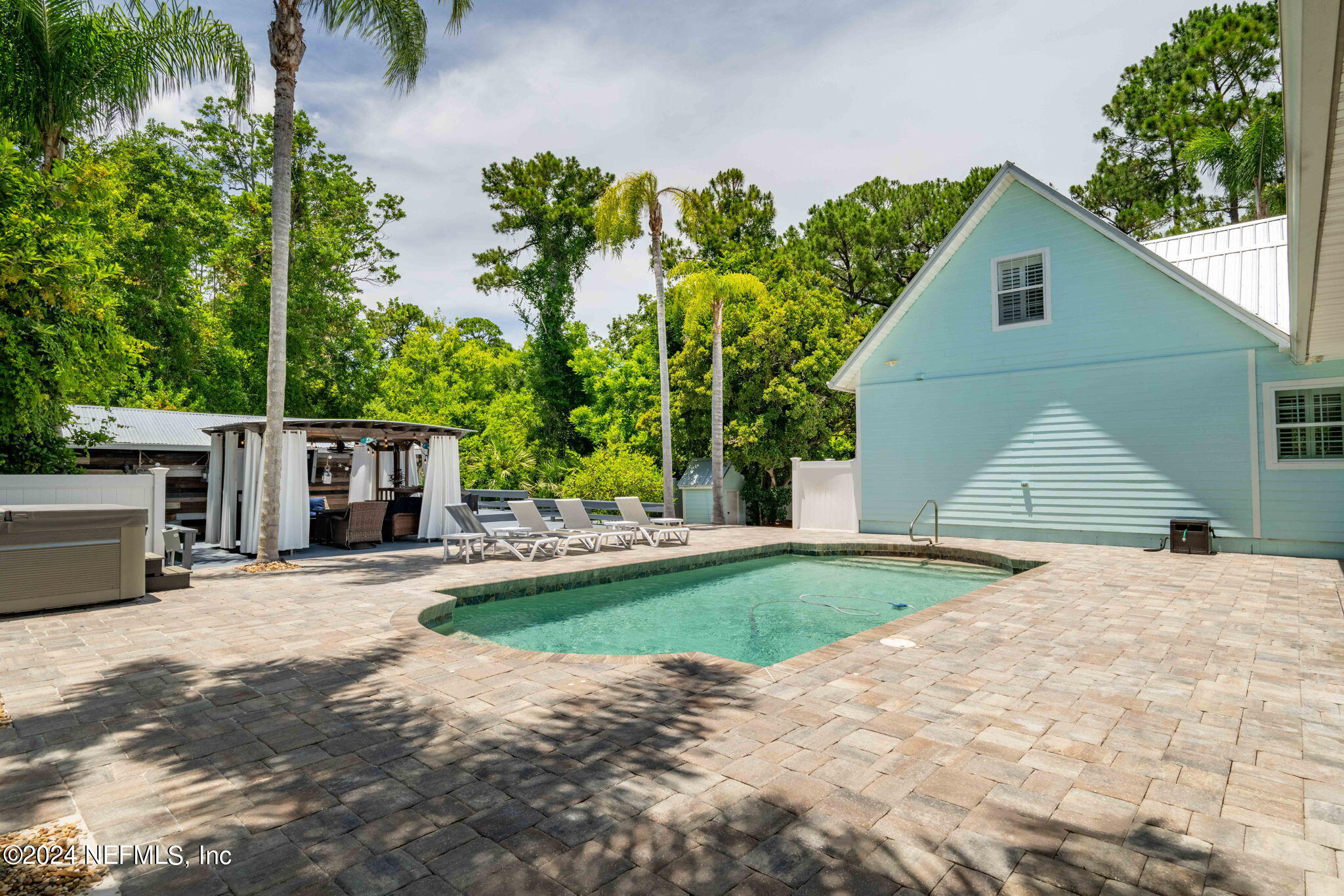 6737 HIDDEN CREEK Boulevard