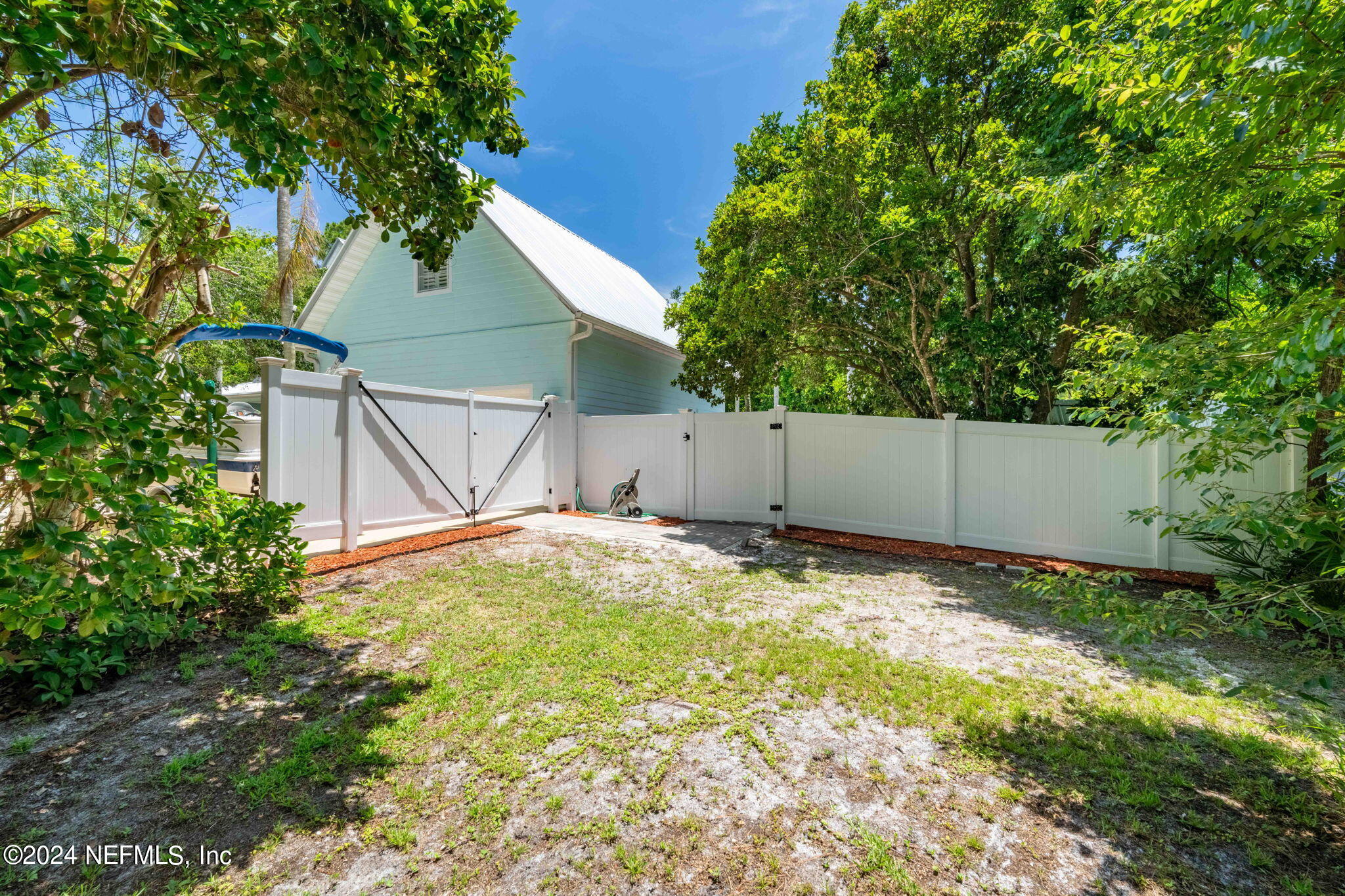 6737 HIDDEN CREEK Boulevard