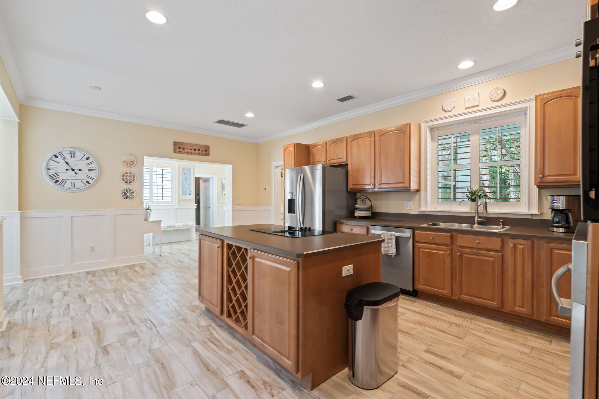 6737 HIDDEN CREEK Boulevard