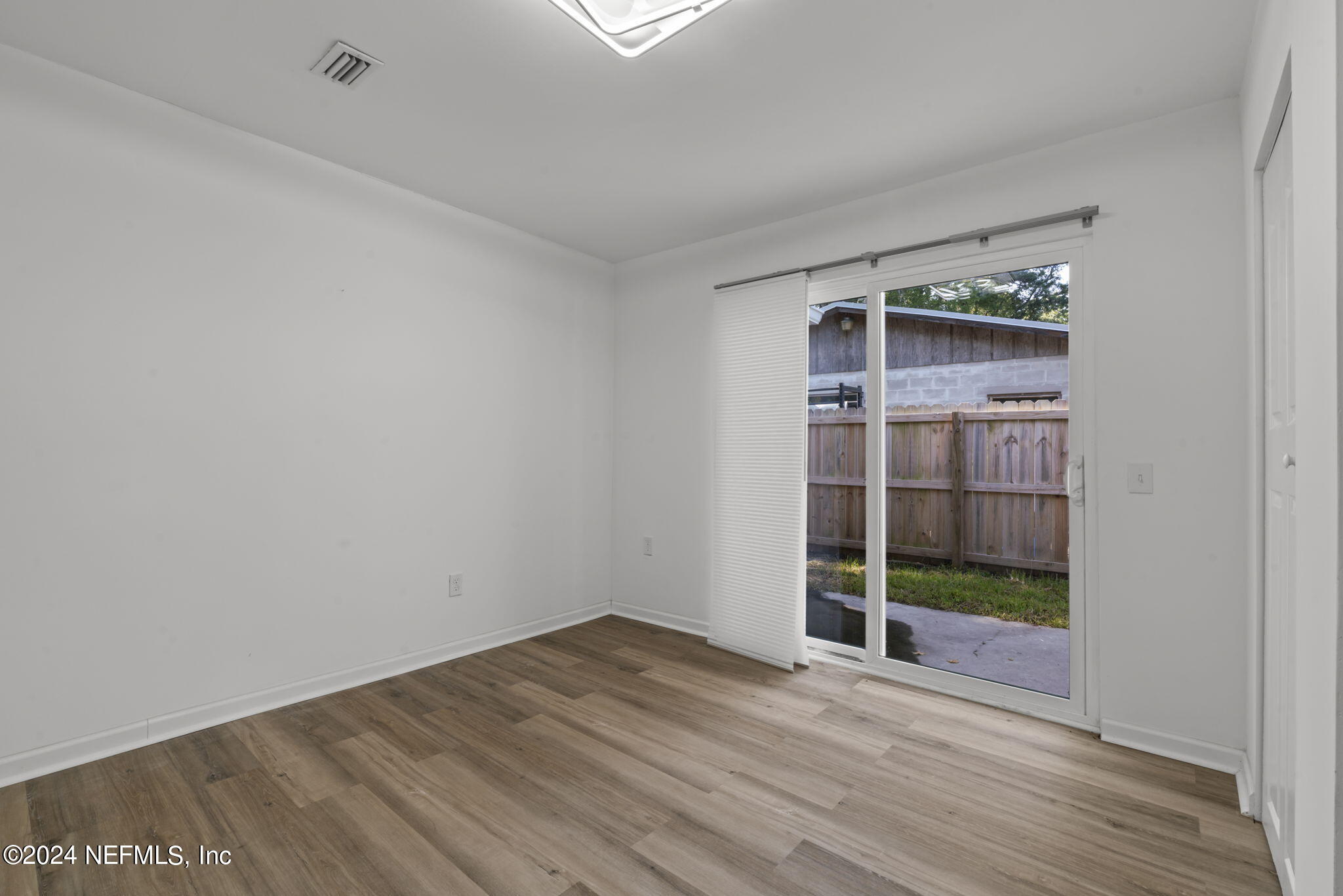 7622 HAMMOND Boulevard