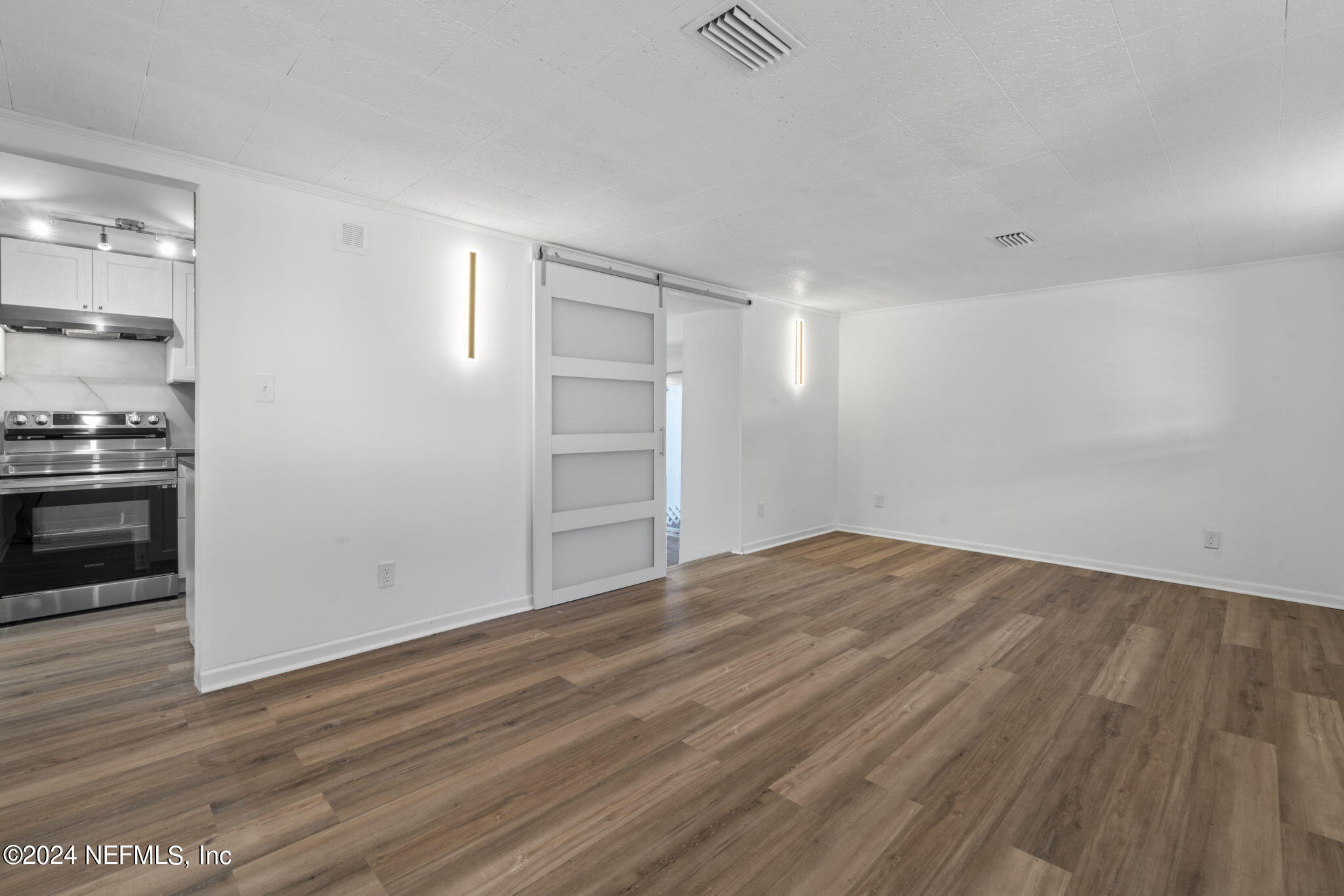 7622 HAMMOND Boulevard