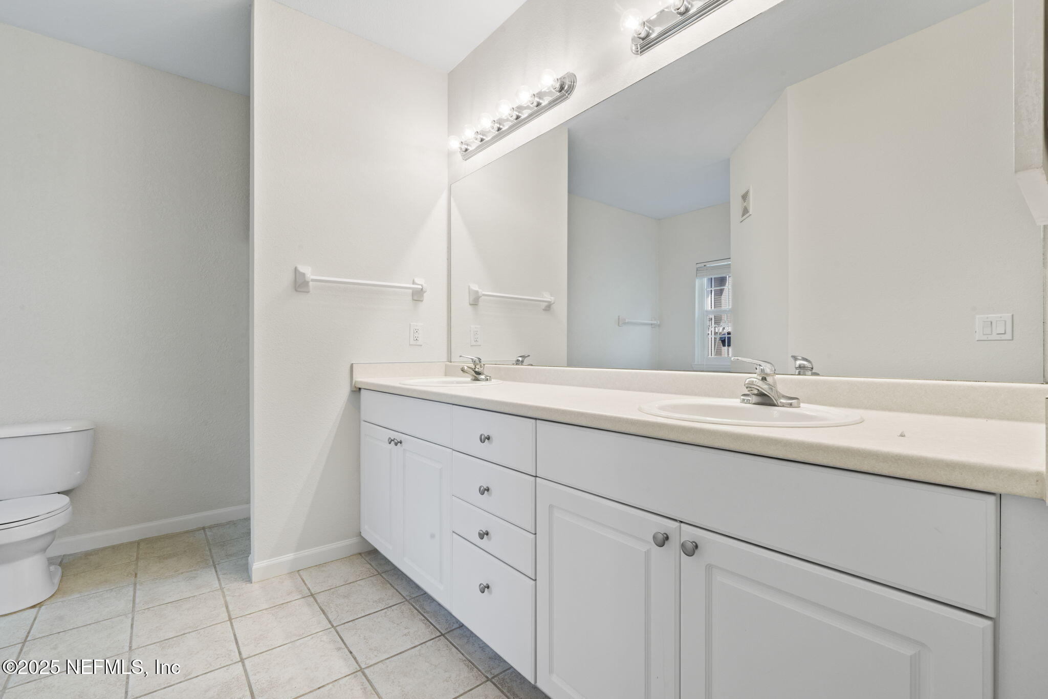 10901 BURNT MILL Road, 2204