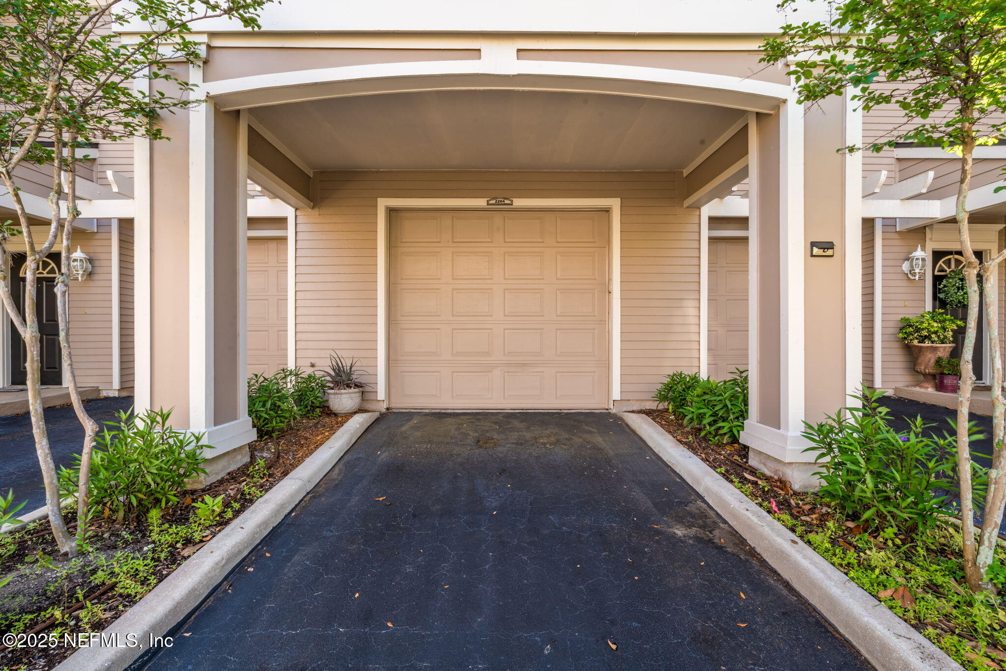 10901 BURNT MILL Road, 2204