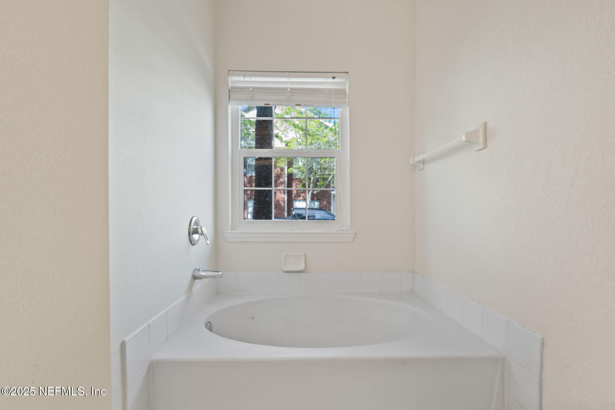 10901 BURNT MILL Road, 2204