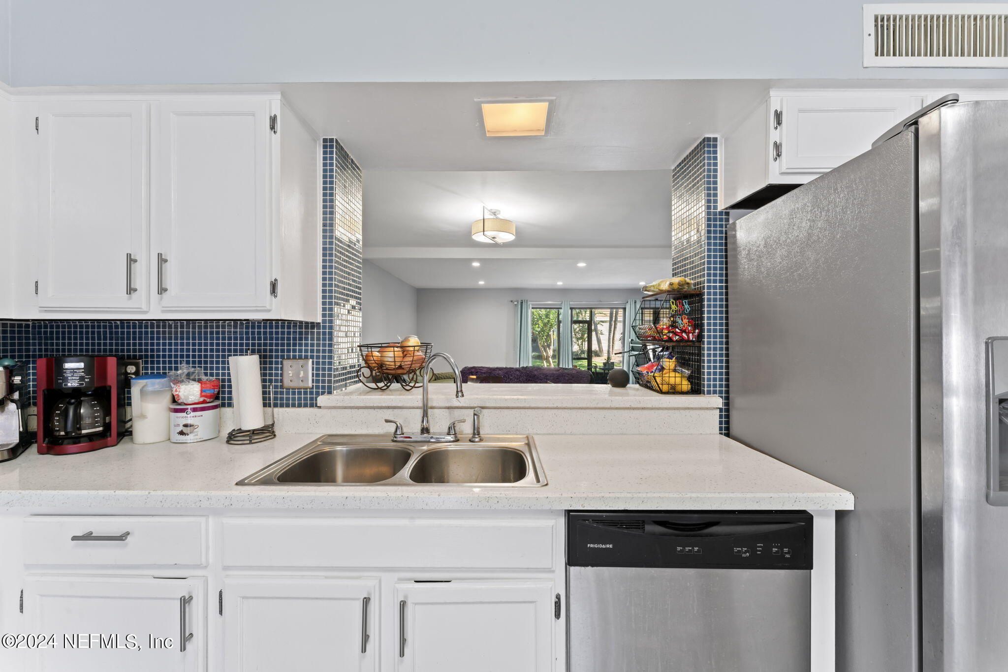 7852 PLAYA DEL REY Court, 7852