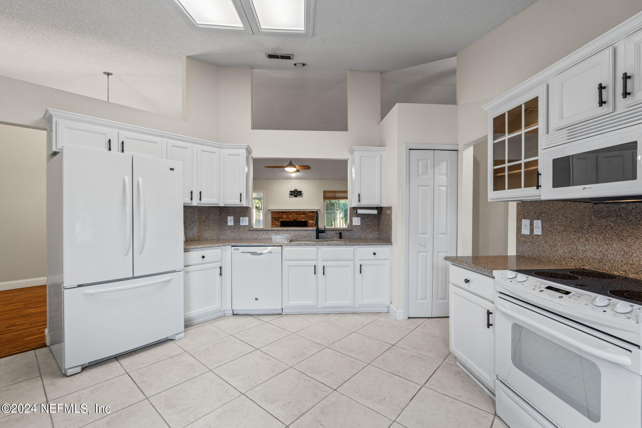 13025 KERNAN MILL Lane S