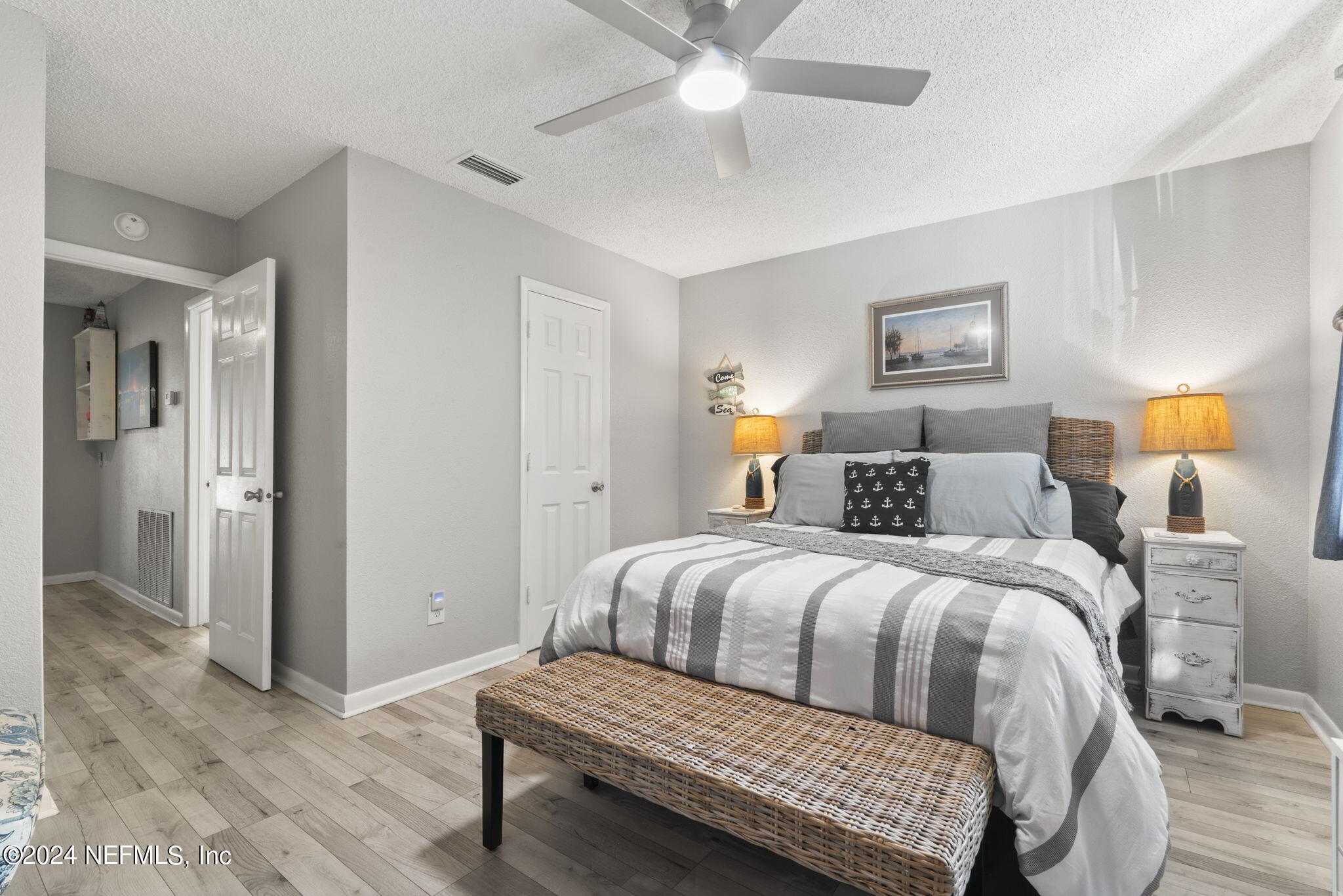 5811 ATLANTIC Boulevard, 117