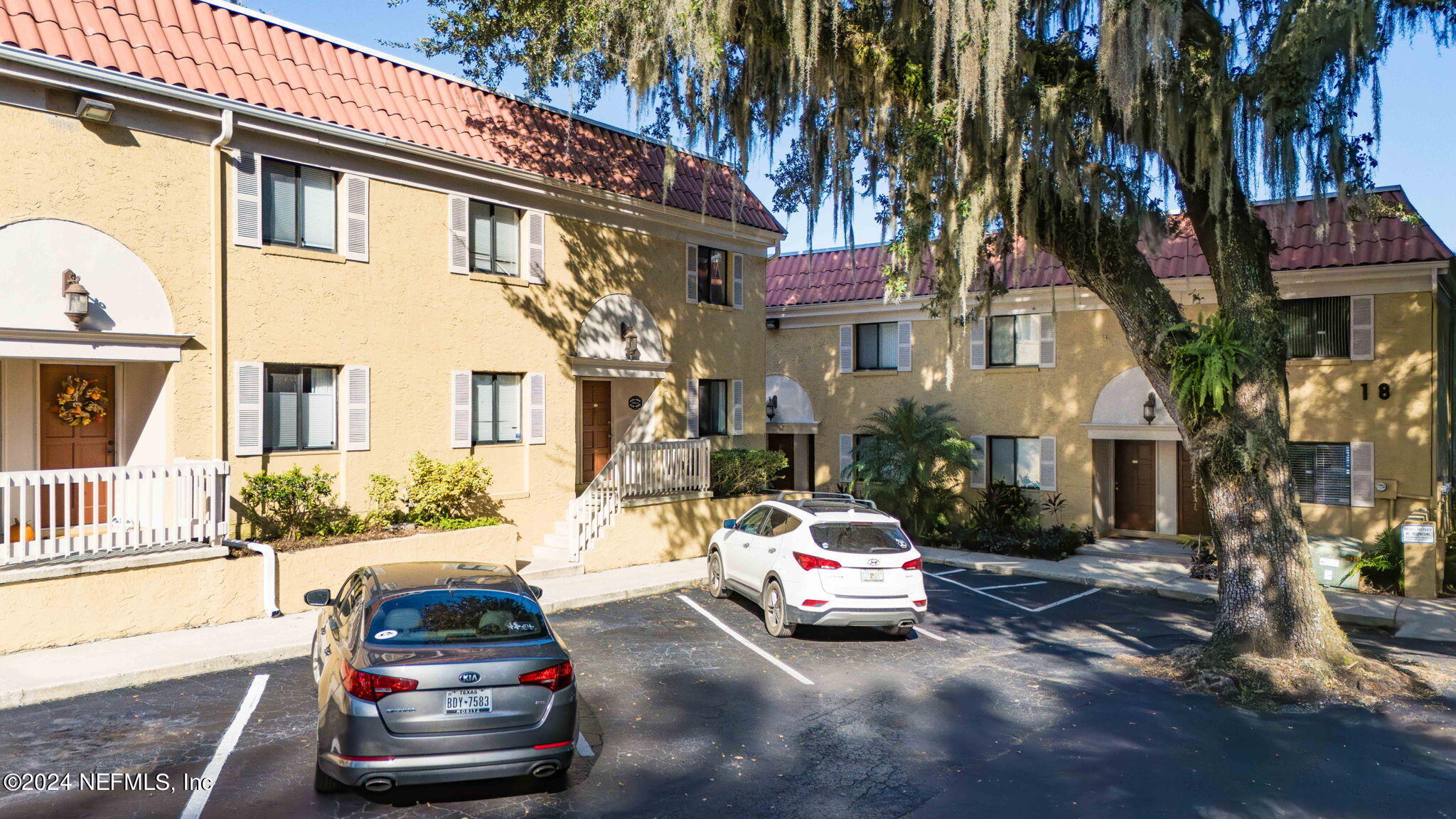 5811 ATLANTIC Boulevard, 117