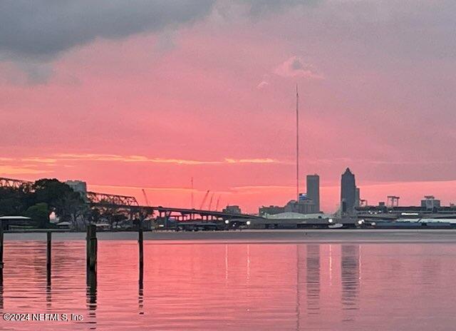 5811 ATLANTIC Boulevard, 117